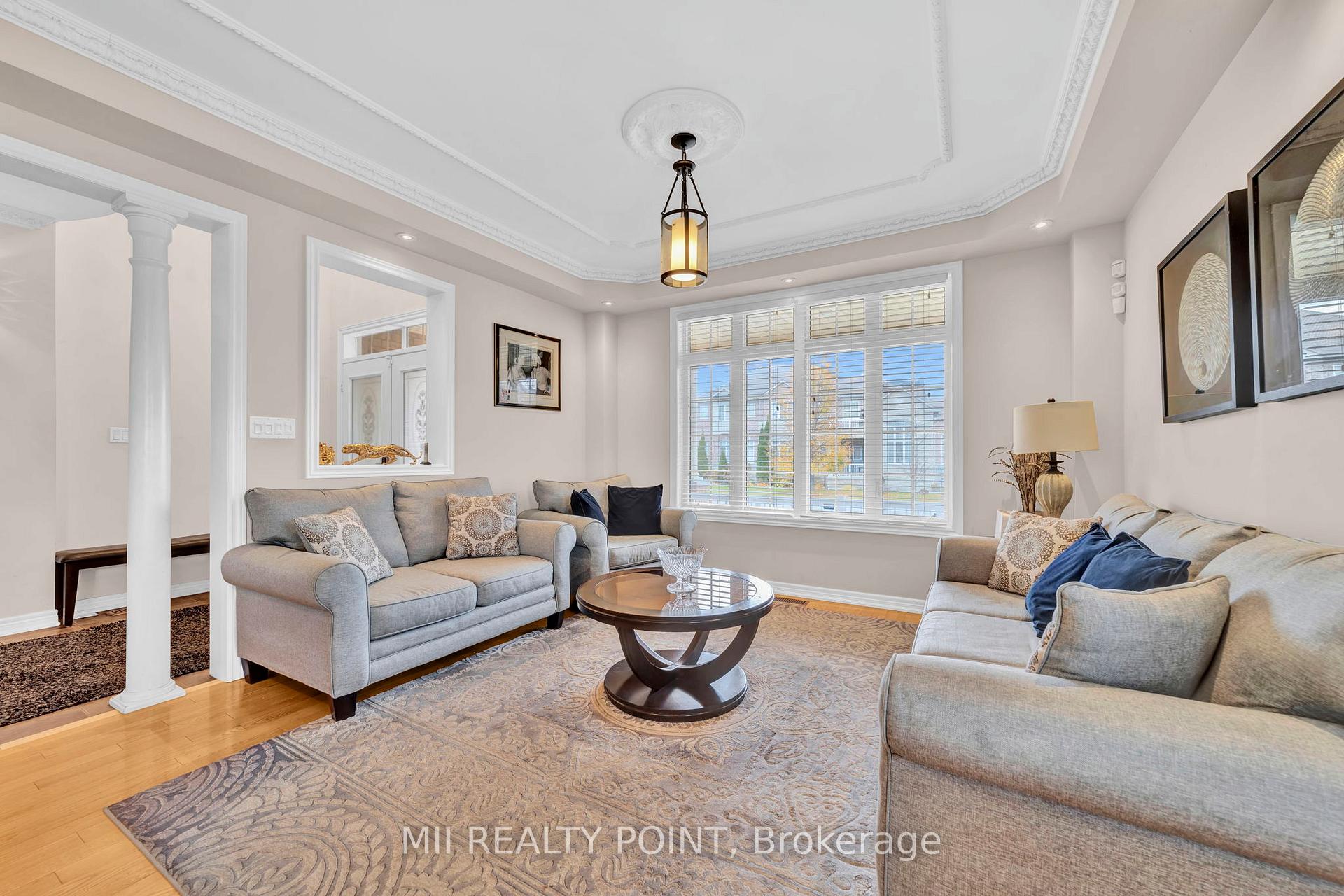 Photo 7 of 35 Kentwood Crescent, Markham, Box Grove — HOMEH