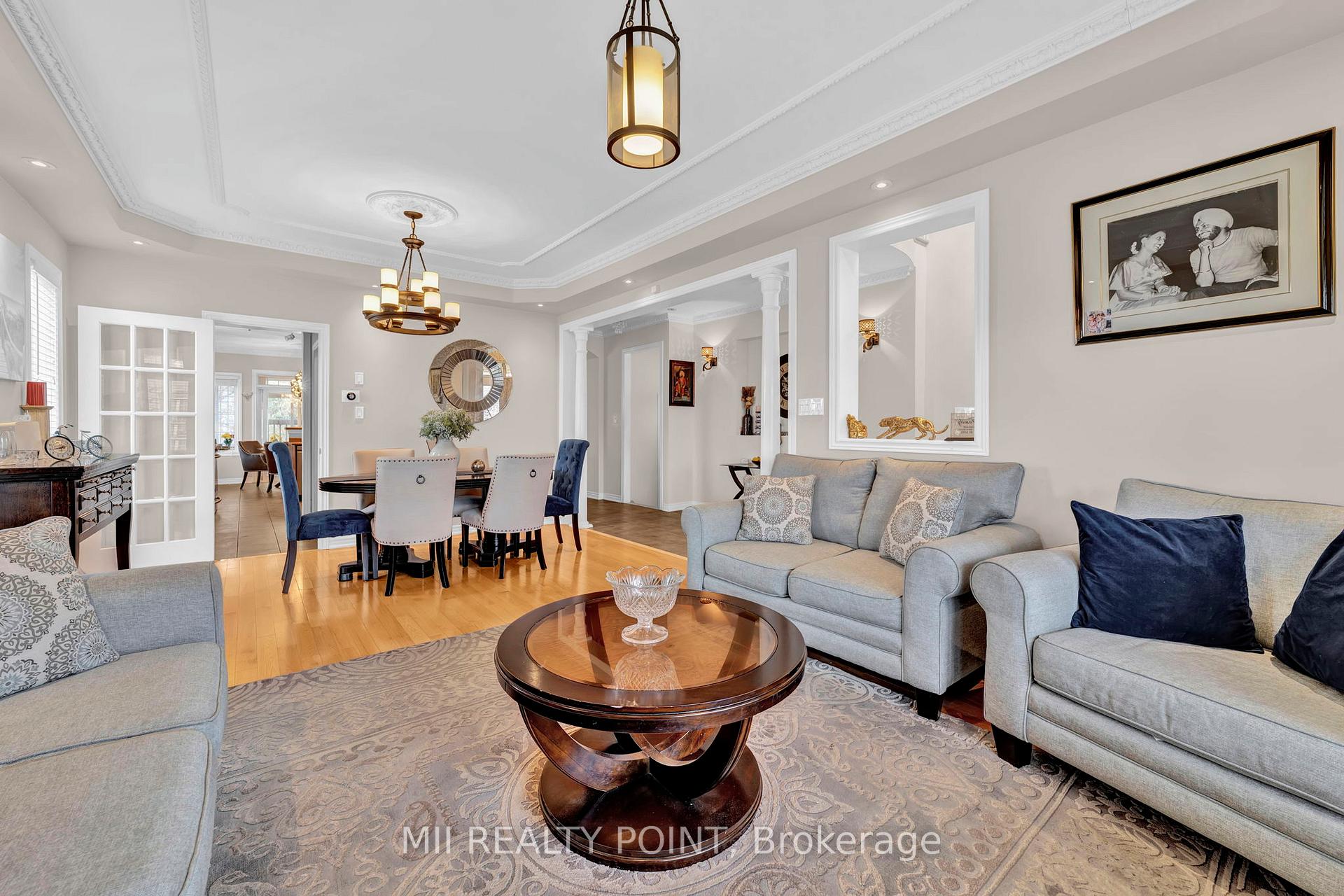 Photo 8 of 35 Kentwood Crescent, Markham, Box Grove — HOMEH