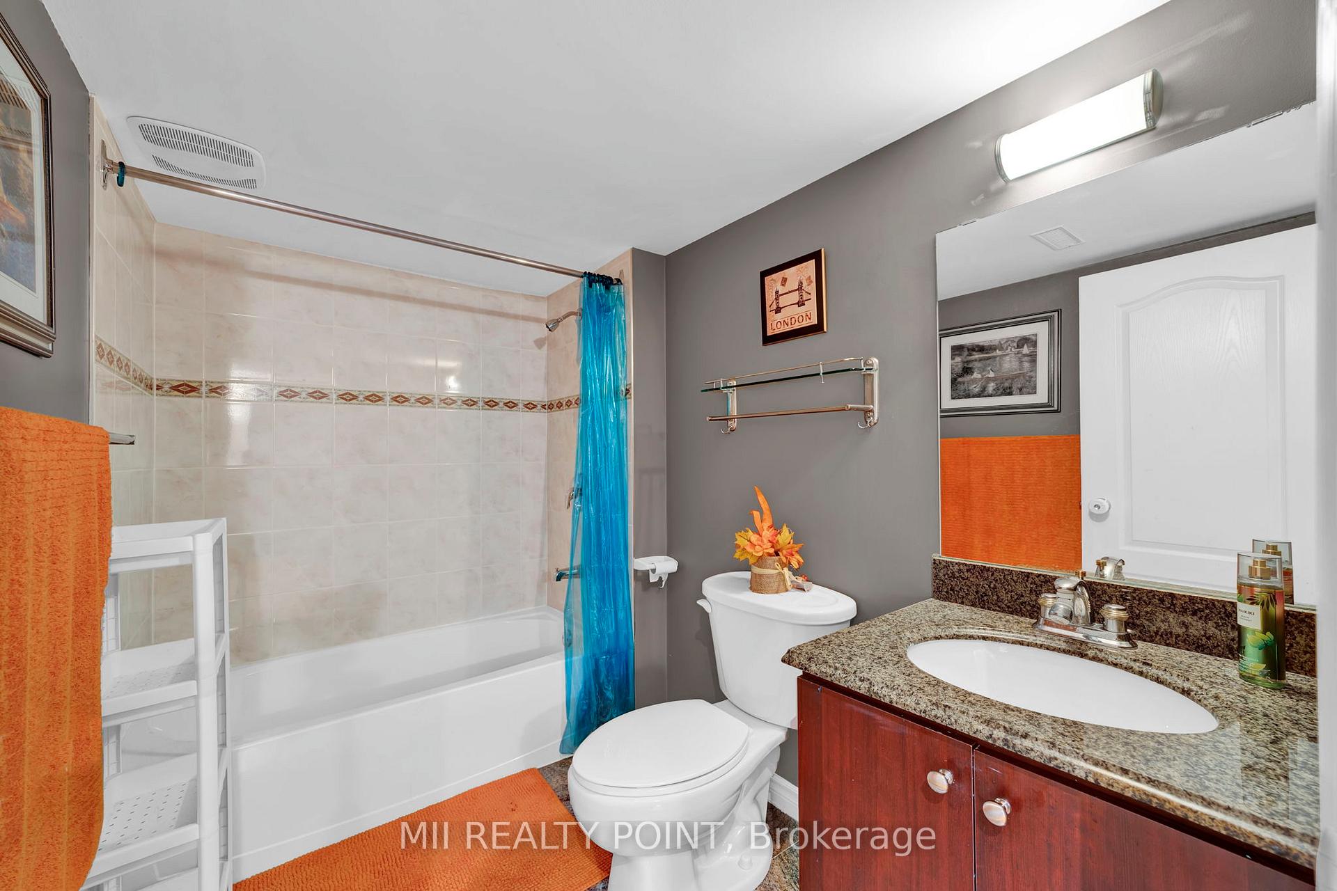 Photo 37 of 35 Kentwood Crescent, Markham, Box Grove — HOMEH