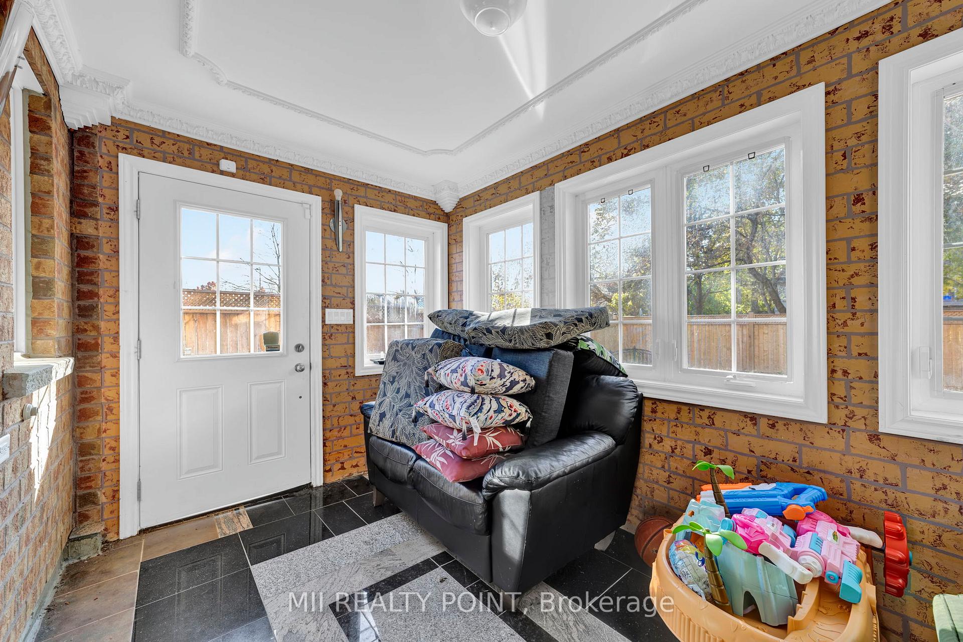 Photo 44 of 35 Kentwood Crescent, Markham, Box Grove — HOMEH
