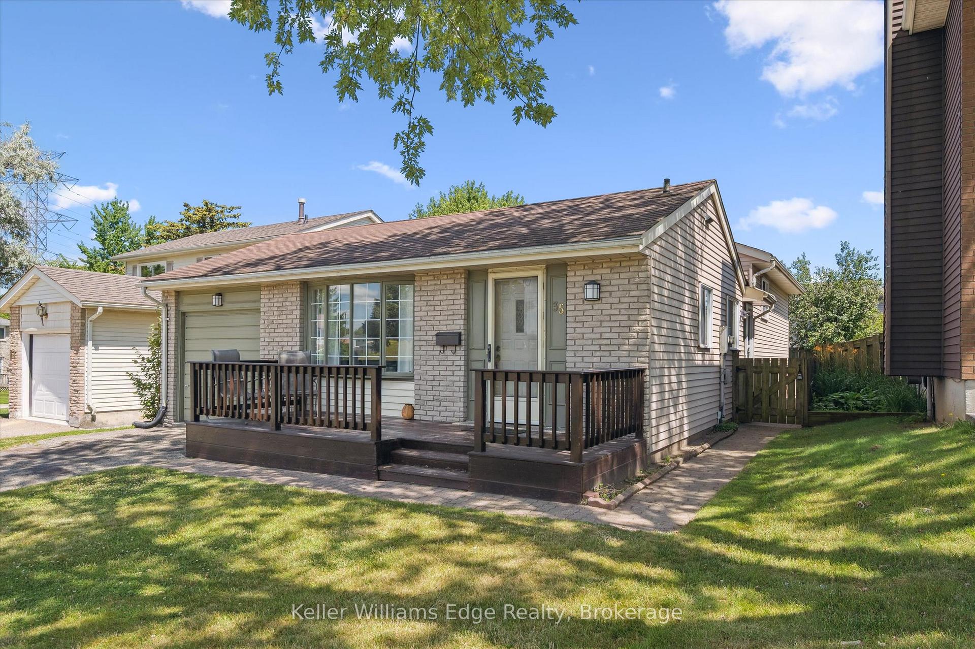 Photo 1 of 35 Parkland Crescent, Kitchener — HOMEH