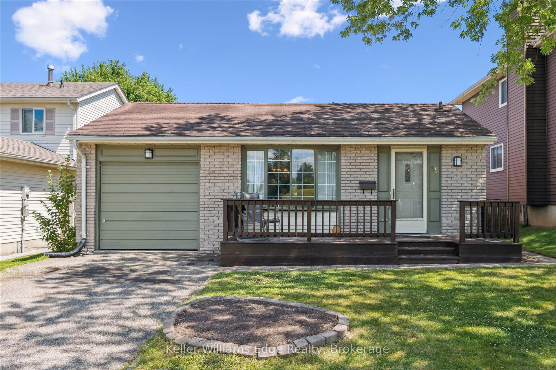Photo 2 of 35 Parkland Crescent, Kitchener — HOMEH