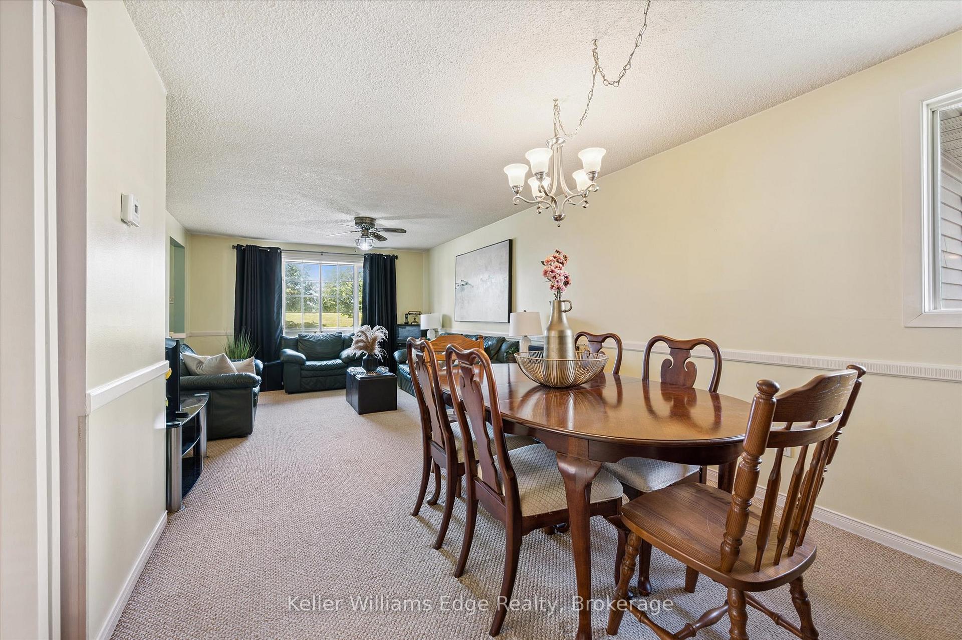 Photo 16 of 35 Parkland Crescent, Kitchener — HOMEH