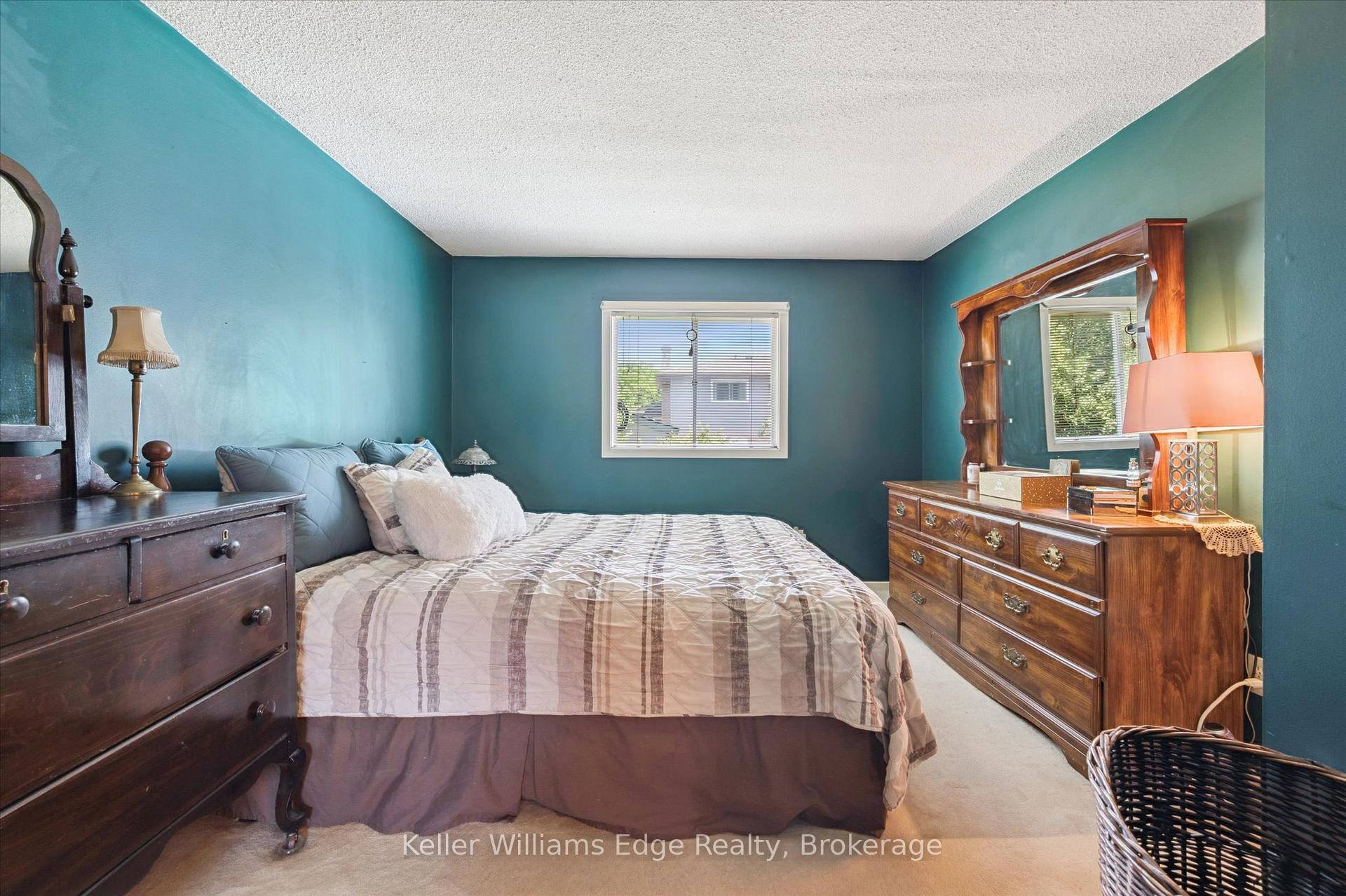 Photo 18 of 35 Parkland Crescent, Kitchener — HOMEH