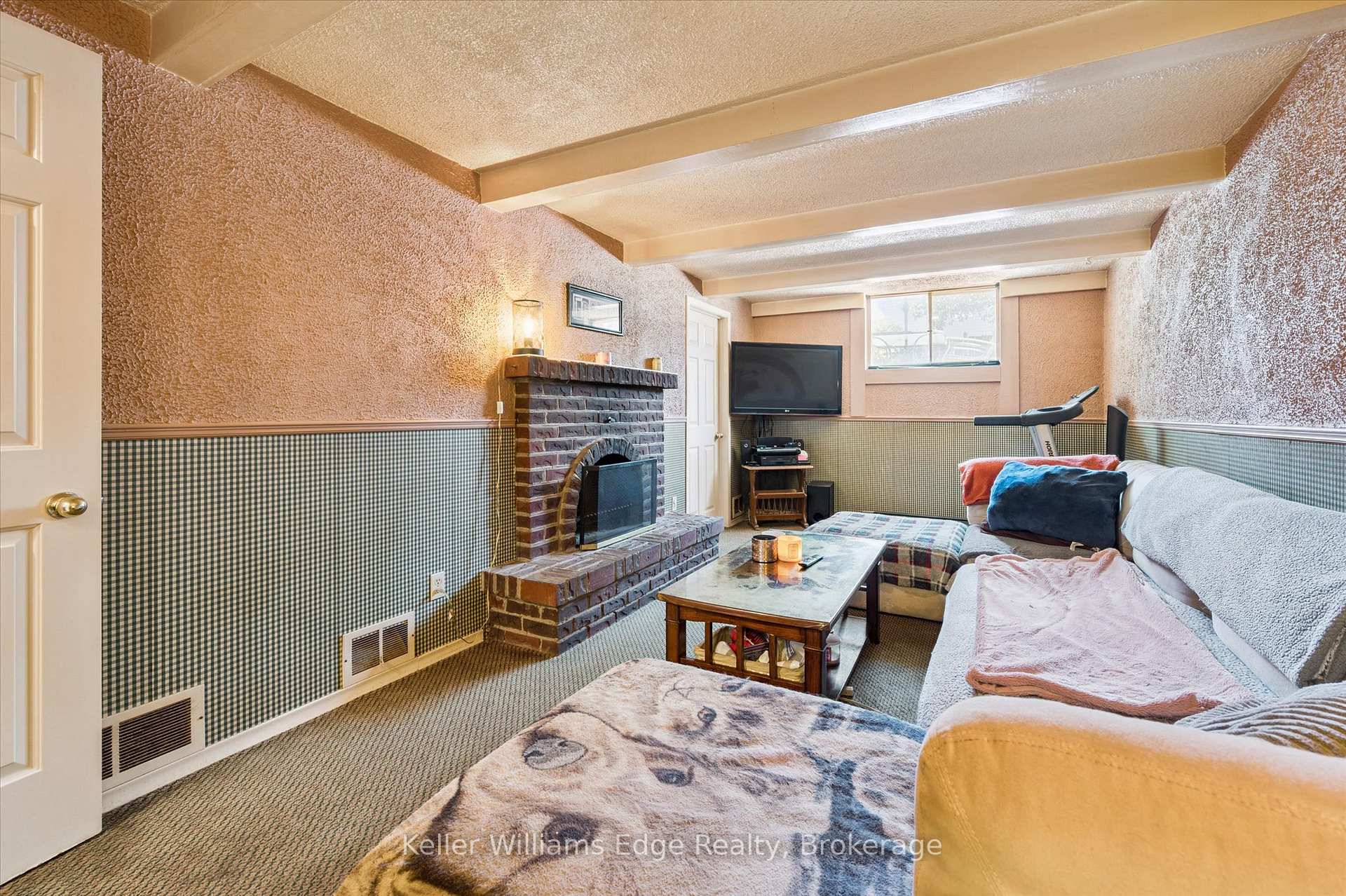 Photo 28 of 35 Parkland Crescent, Kitchener — HOMEH