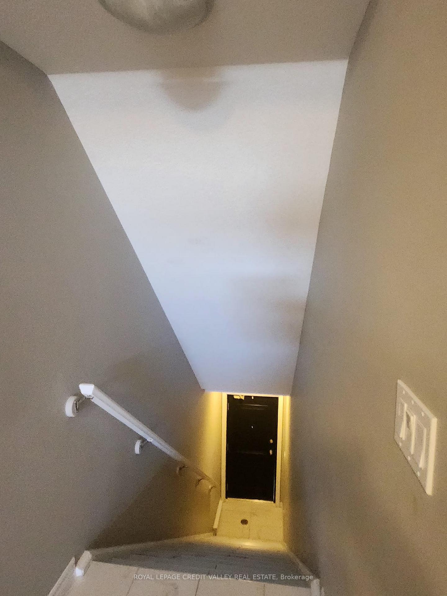 Photo 3 of 114 Wheat Lane, Kitchener — HOMEH