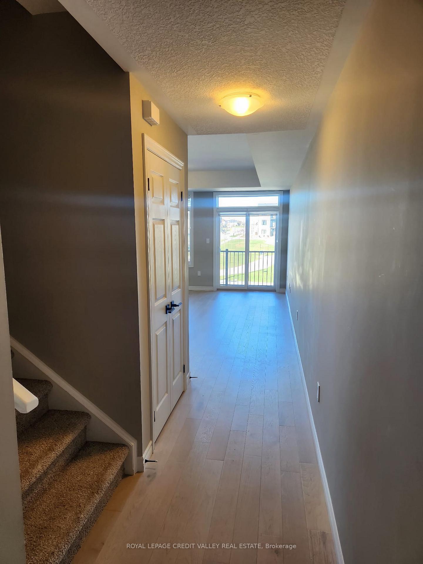 Photo 6 of 114 Wheat Lane, Kitchener — HOMEH