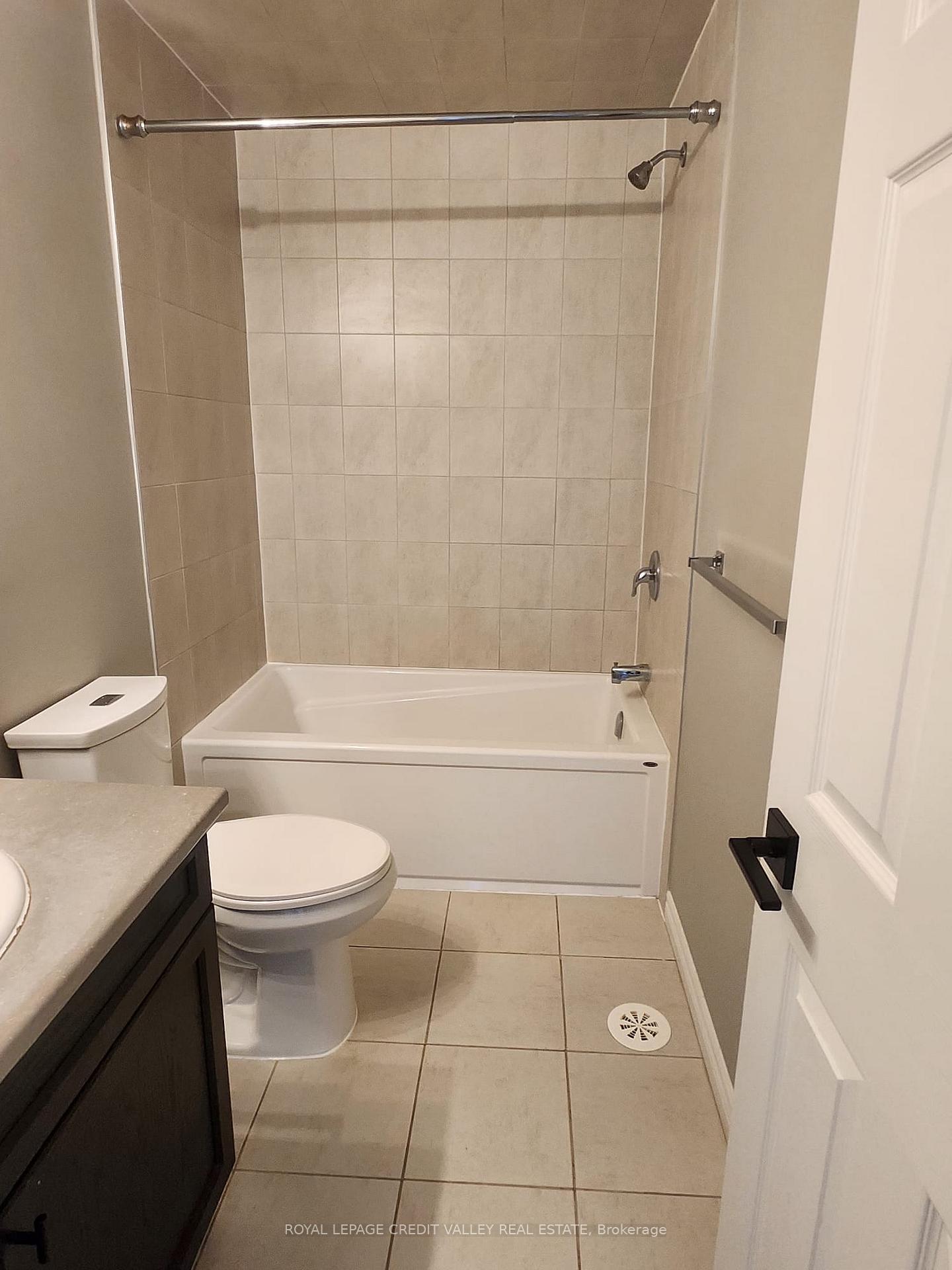 Photo 33 of 114 Wheat Lane, Kitchener — HOMEH