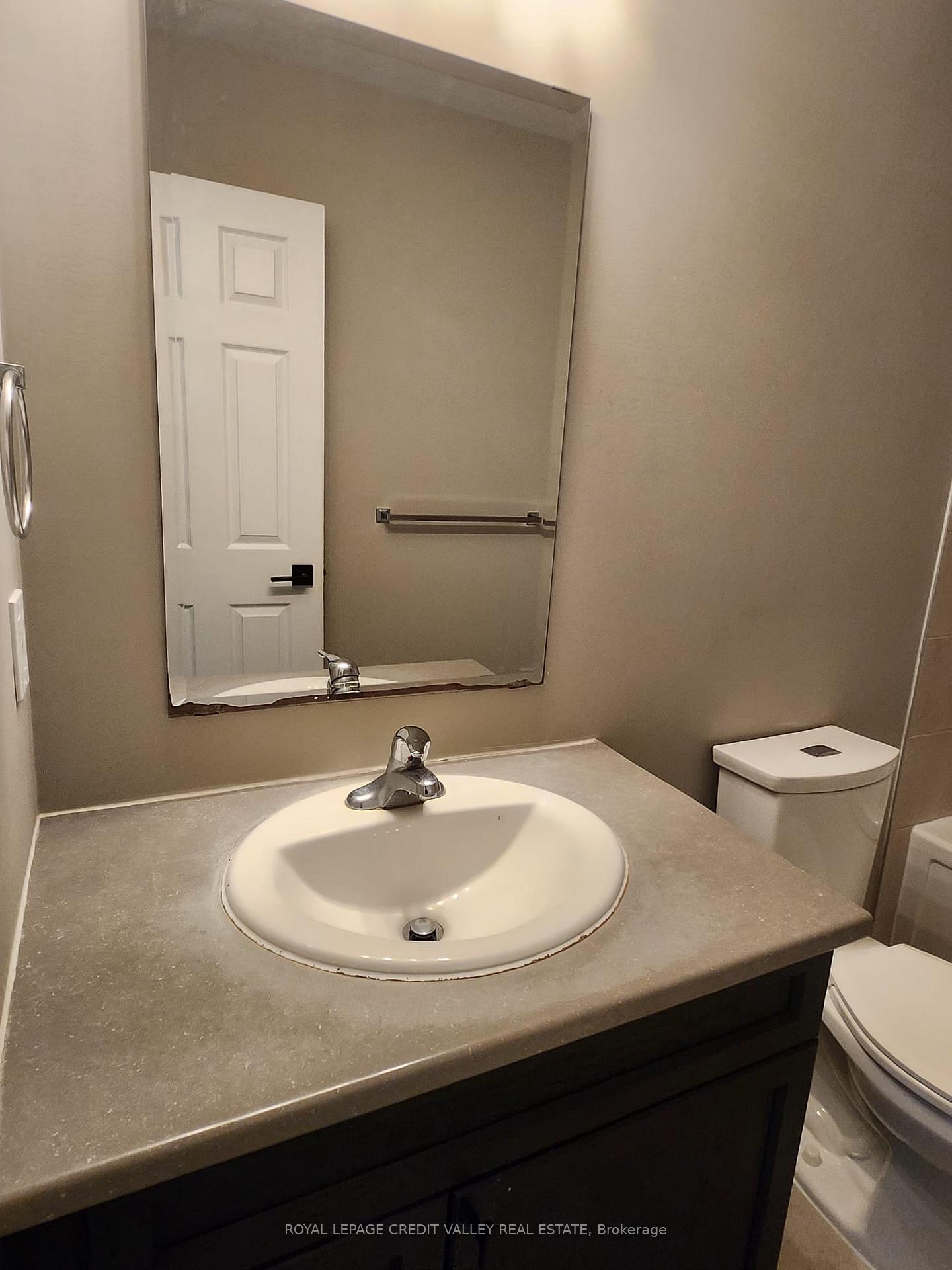 Photo 34 of 114 Wheat Lane, Kitchener — HOMEH
