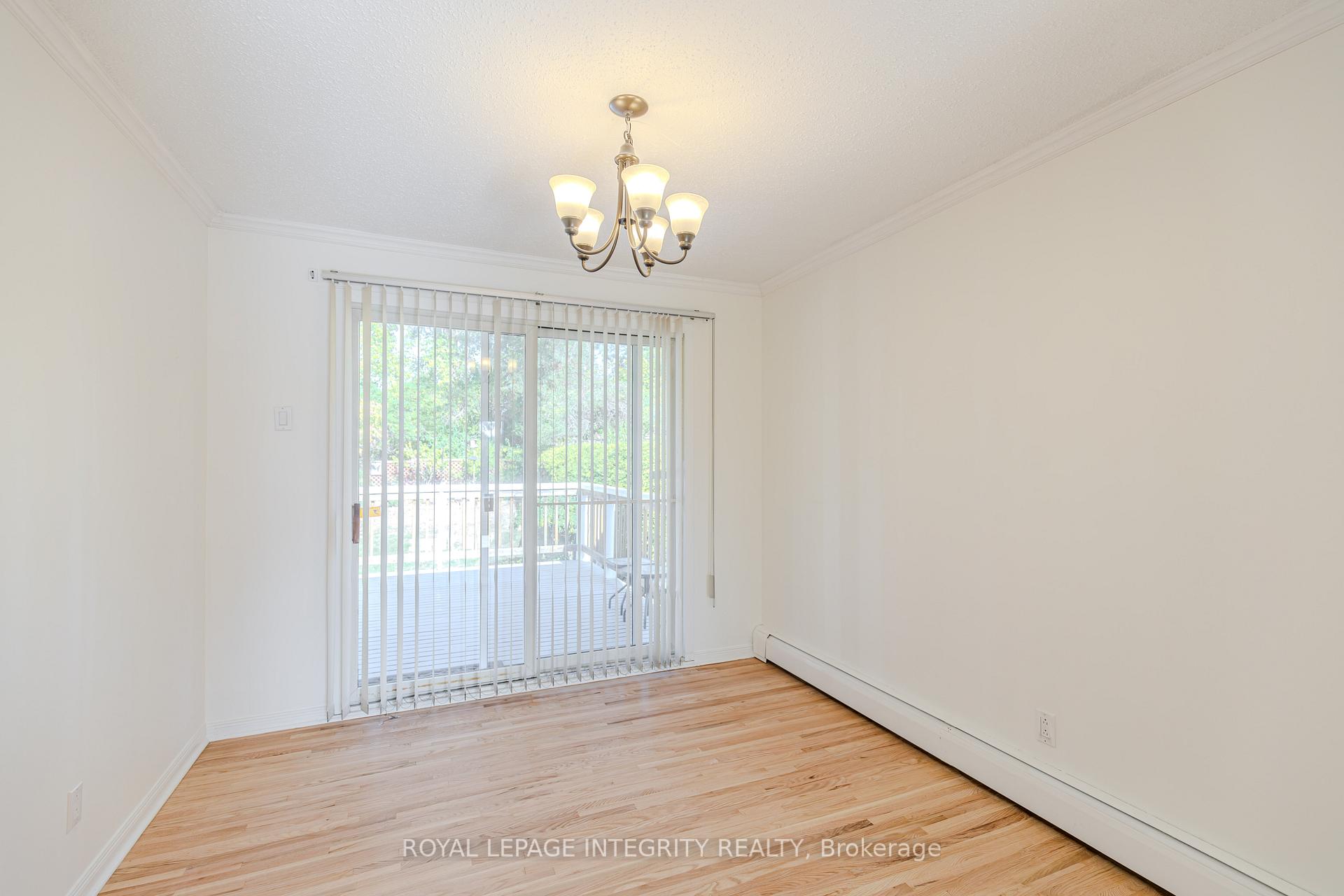 Photo 14 of 135 Desmond Avenue, Ottawa, Kanata - Glencairn/Hazeldean — HOMEH