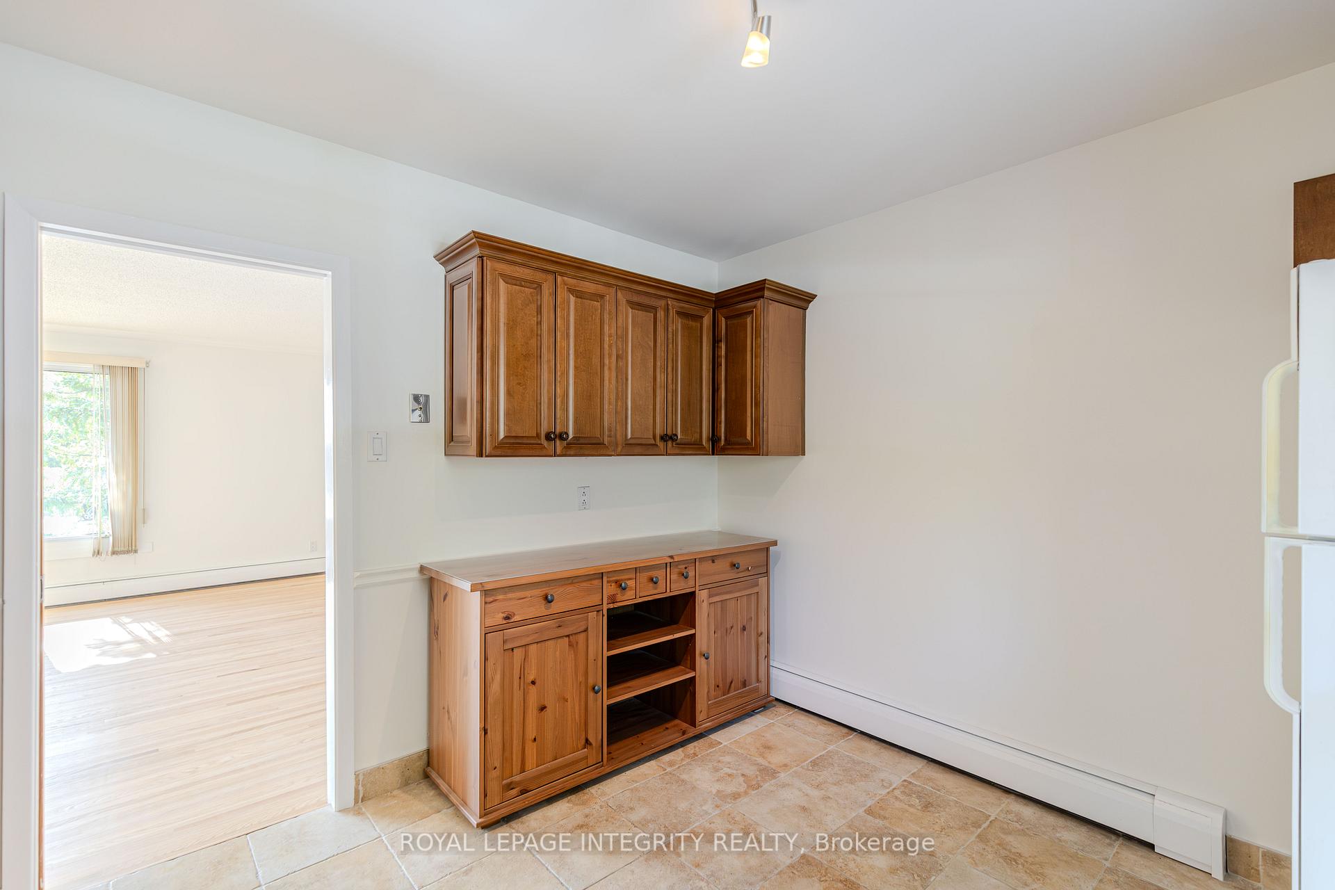 Photo 19 of 135 Desmond Avenue, Ottawa, Kanata - Glencairn/Hazeldean — HOMEH