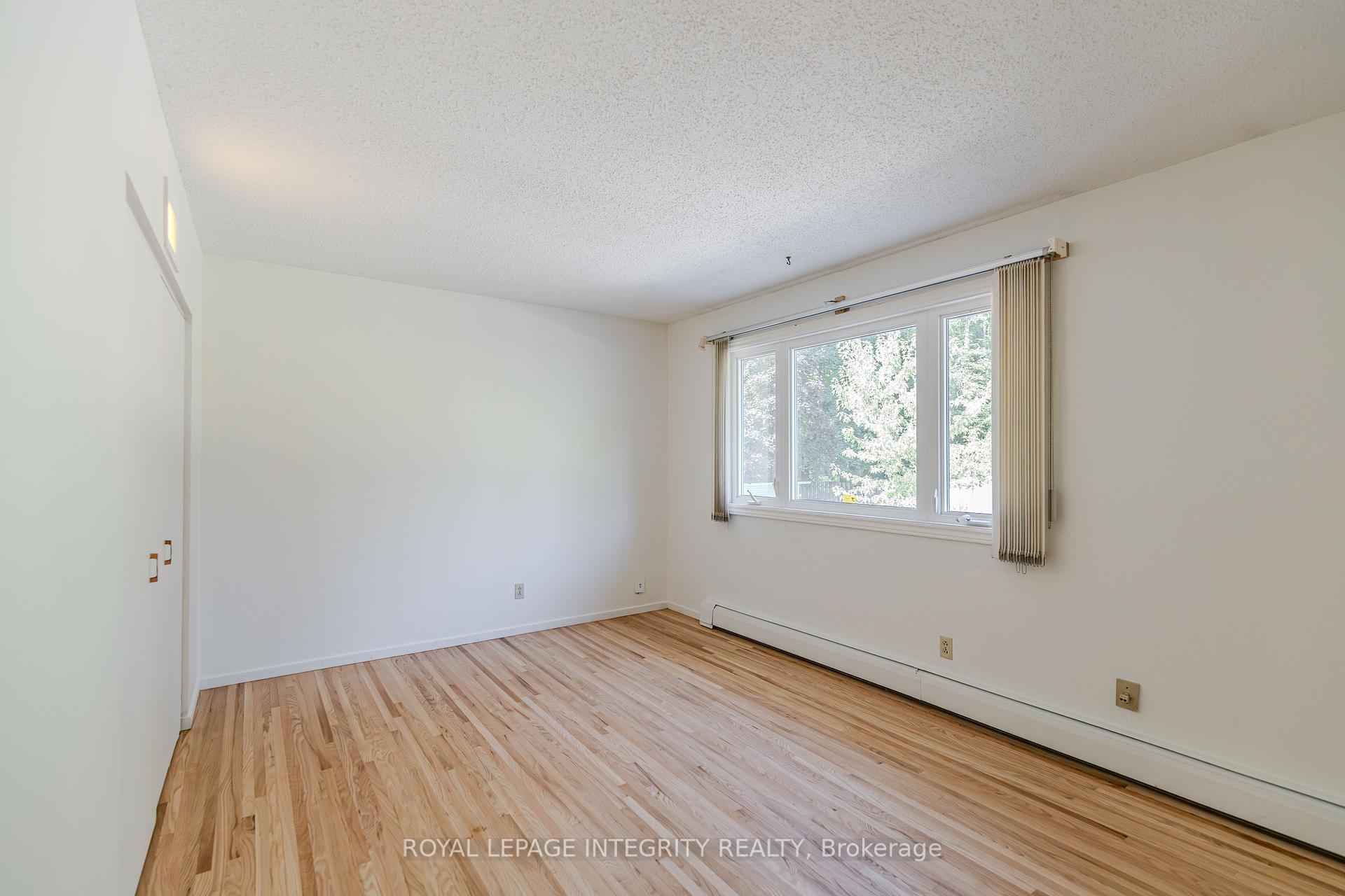 Photo 26 of 135 Desmond Avenue, Ottawa, Kanata - Glencairn/Hazeldean — HOMEH