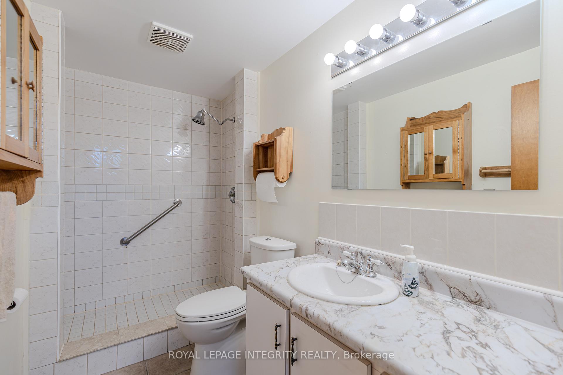 Photo 34 of 135 Desmond Avenue, Ottawa, Kanata - Glencairn/Hazeldean — HOMEH