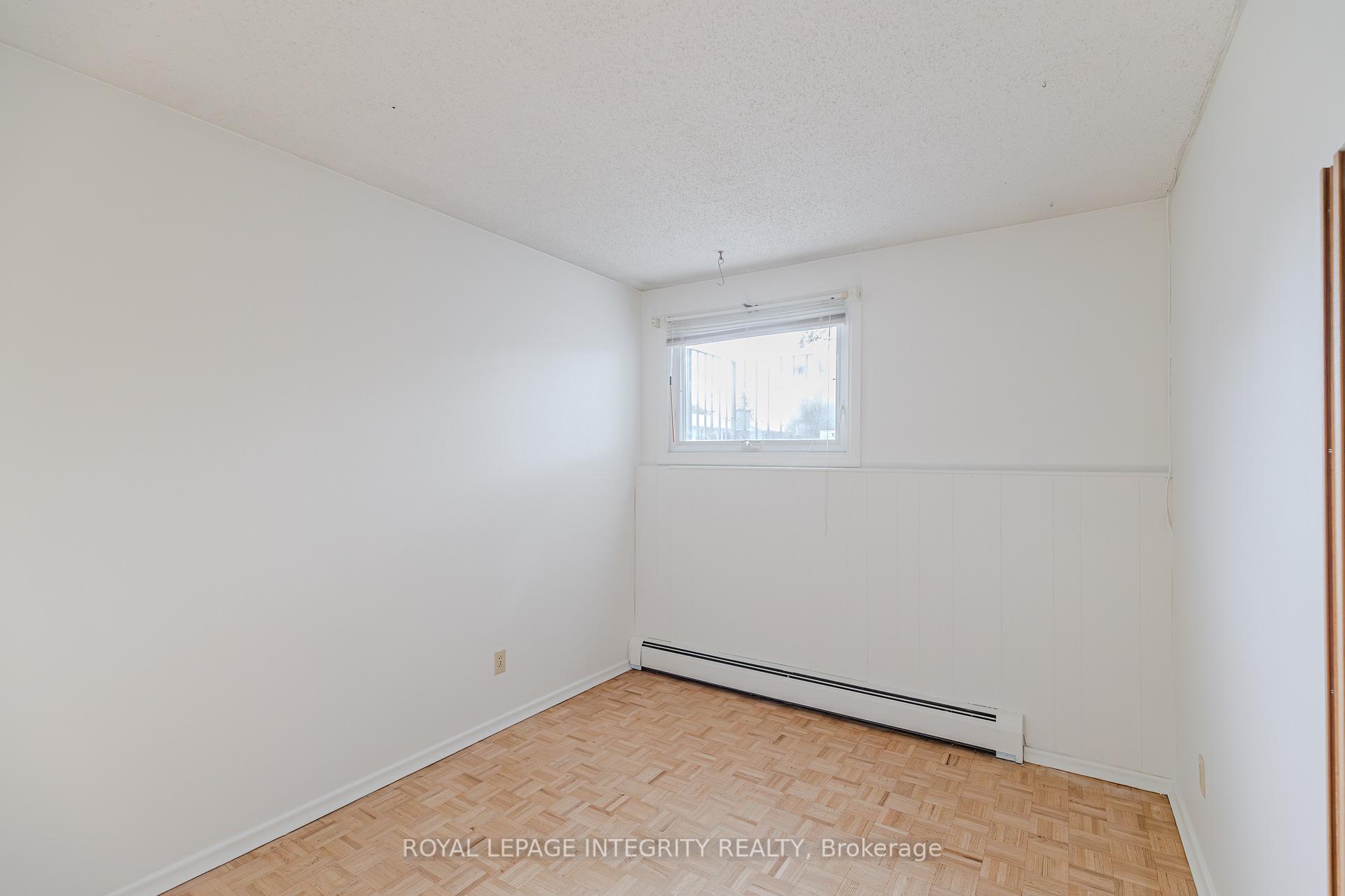 Photo 36 of 135 Desmond Avenue, Ottawa, Kanata - Glencairn/Hazeldean — HOMEH