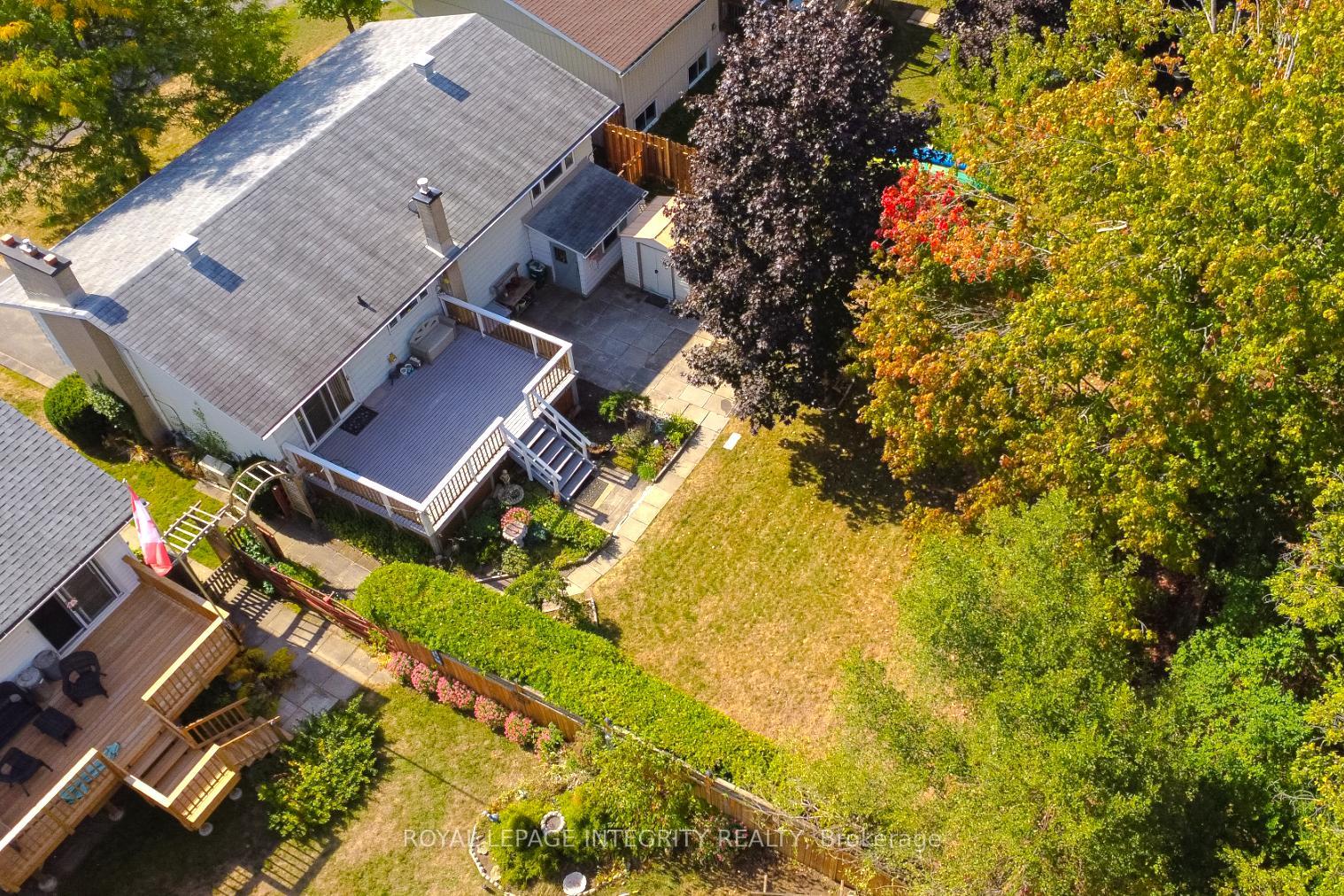 Photo 44 of 135 Desmond Avenue, Ottawa, Kanata - Glencairn/Hazeldean — HOMEH