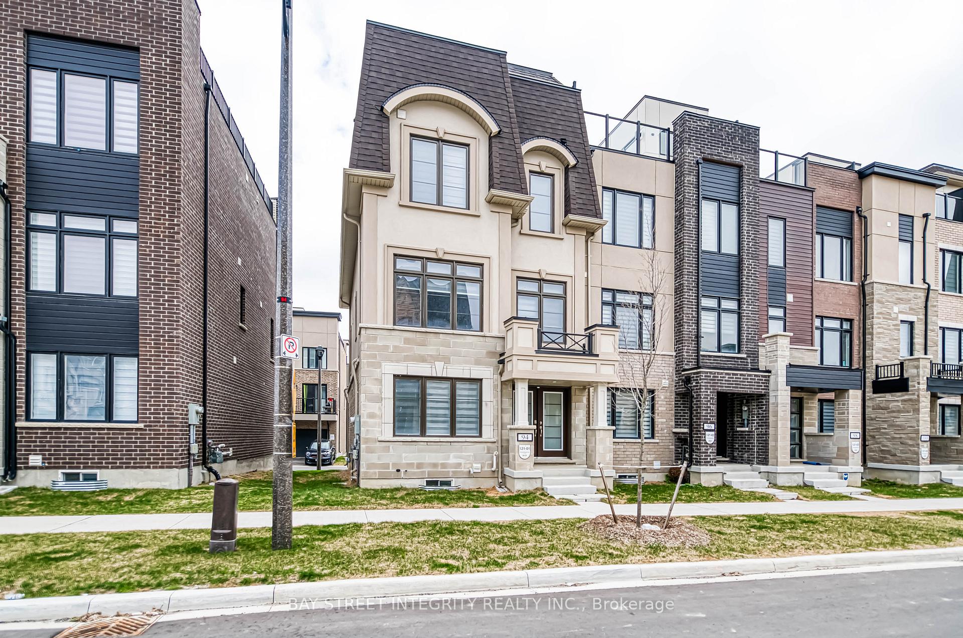 Photo 2 of 94 Guardhouse Crescent, Markham, Angus Glen — HOMEH
