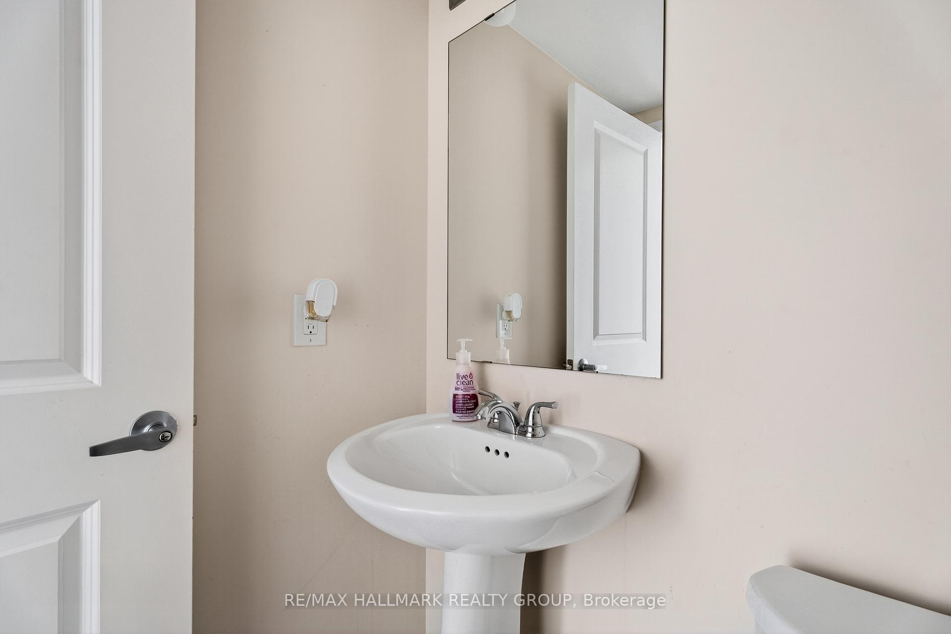 Photo 7 of 799 Element Private, Ottawa, Kanata - Emerald Meadows/Trailwest — HOMEH