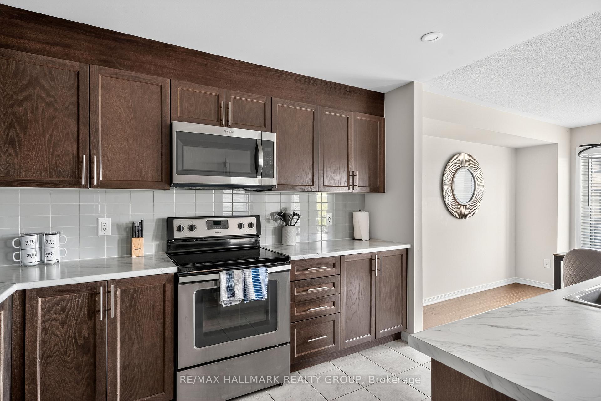 Photo 12 of 799 Element Private, Ottawa, Kanata - Emerald Meadows/Trailwest — HOMEH