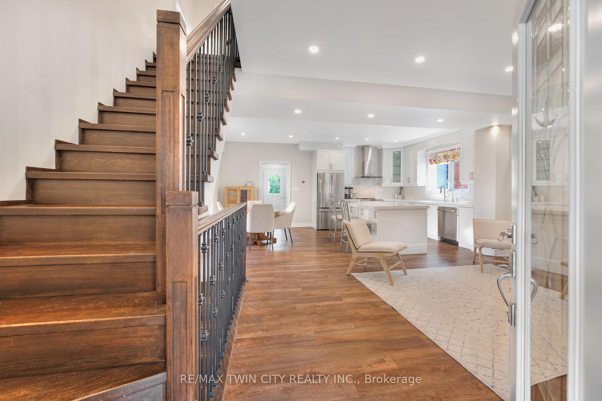 Photo 6 of 48 Theresa Street, Kitchener — HOMEH