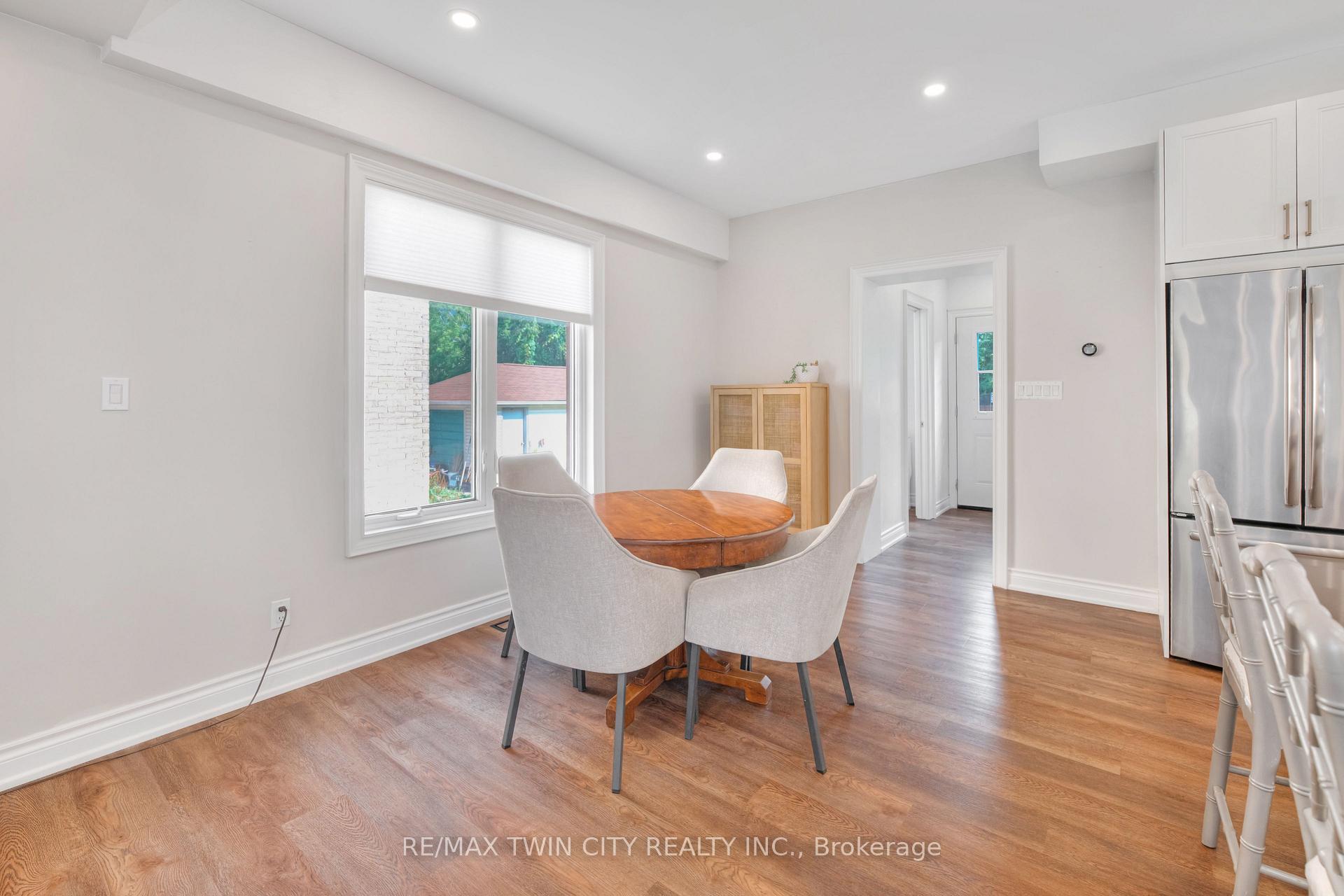 Photo 12 of 48 Theresa Street, Kitchener — HOMEH