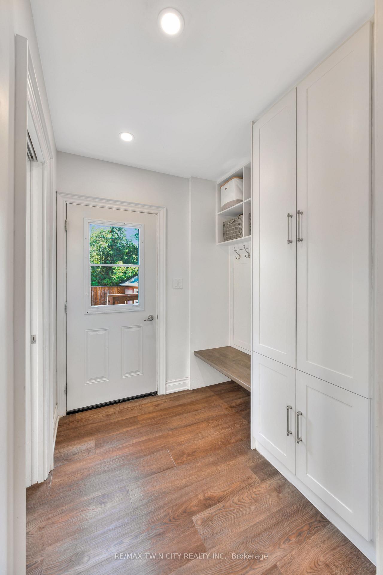 Photo 19 of 48 Theresa Street, Kitchener — HOMEH