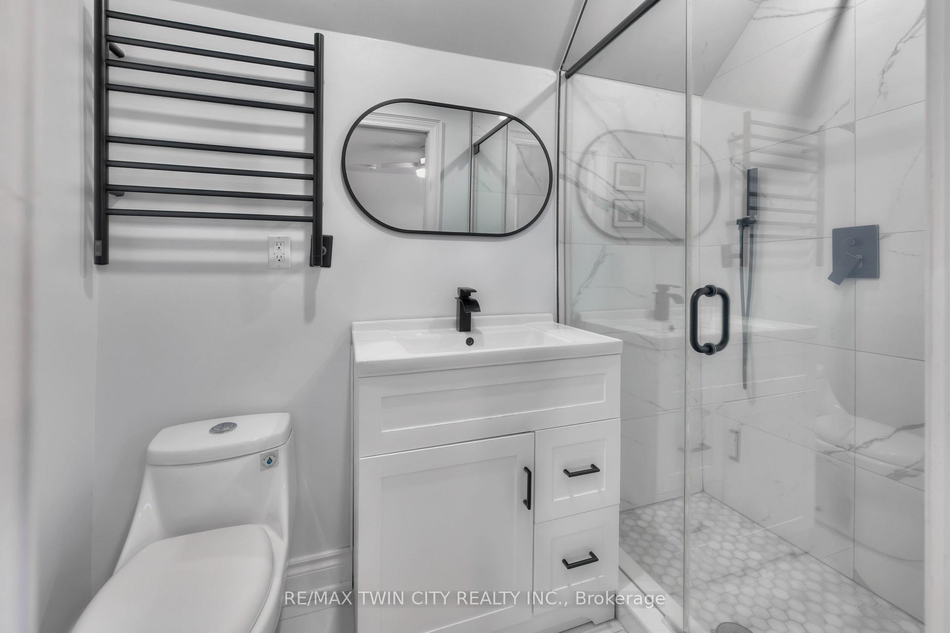Photo 25 of 48 Theresa Street, Kitchener — HOMEH