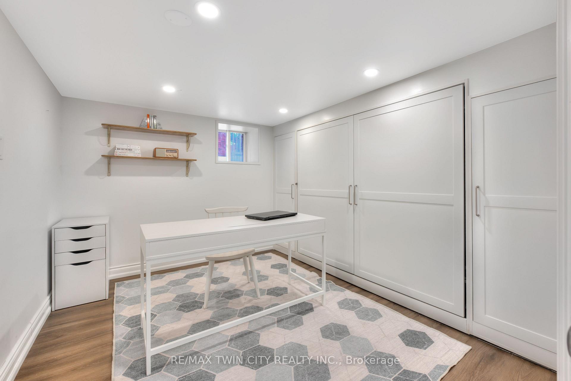 Photo 38 of 48 Theresa Street, Kitchener — HOMEH
