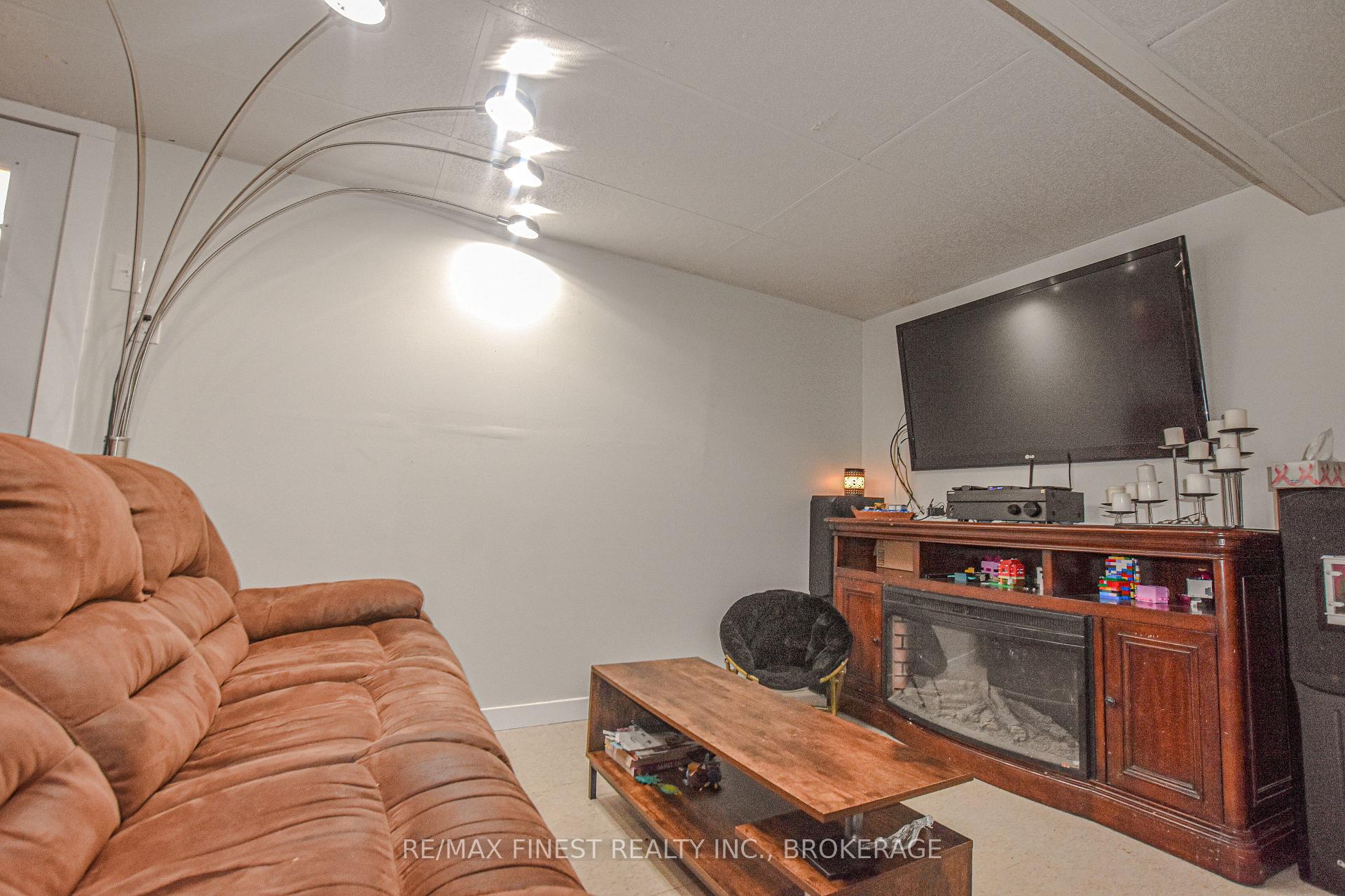 Photo 23 of 1084 County Road 6, Loyalist, Odessa — HOMEH