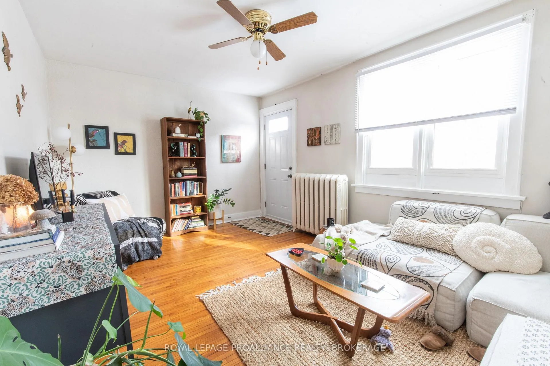 Photo 8 of 512-514 Macdonnell Street, Kingston, East of Sir John A. Blvd — HOMEH