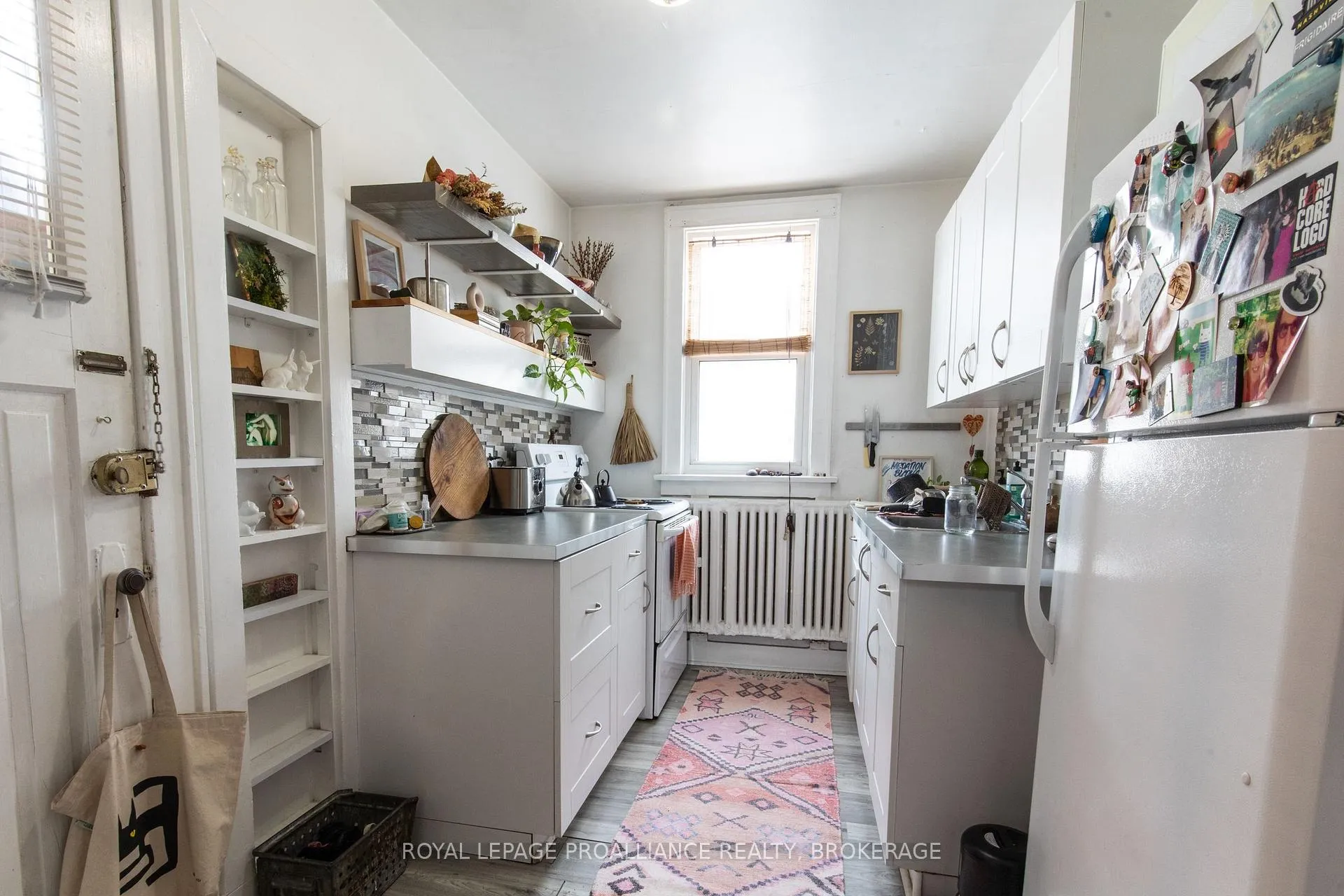 Photo 12 of 512-514 Macdonnell Street, Kingston, East of Sir John A. Blvd — HOMEH