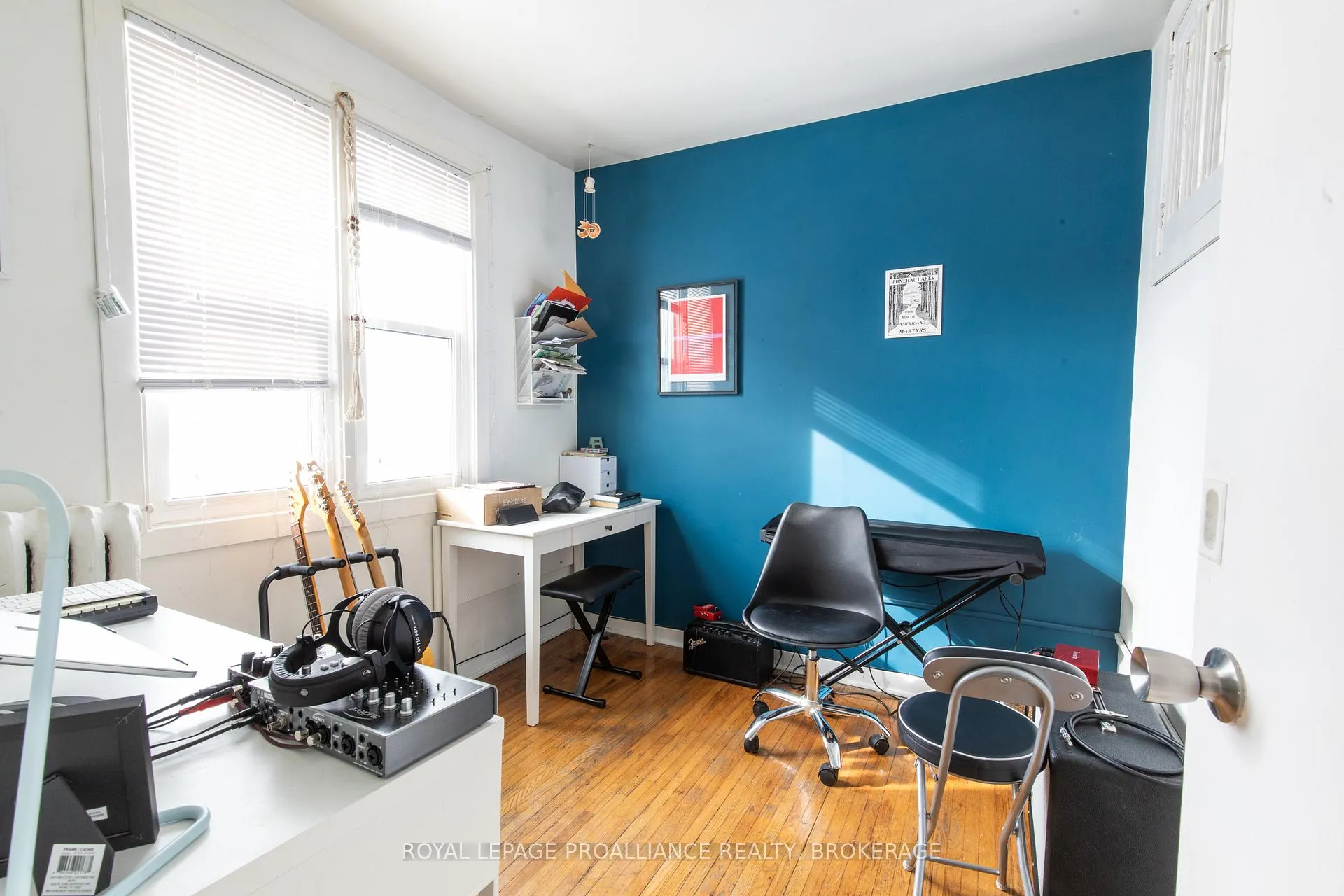 Photo 14 of 512-514 Macdonnell Street, Kingston, East of Sir John A. Blvd — HOMEH