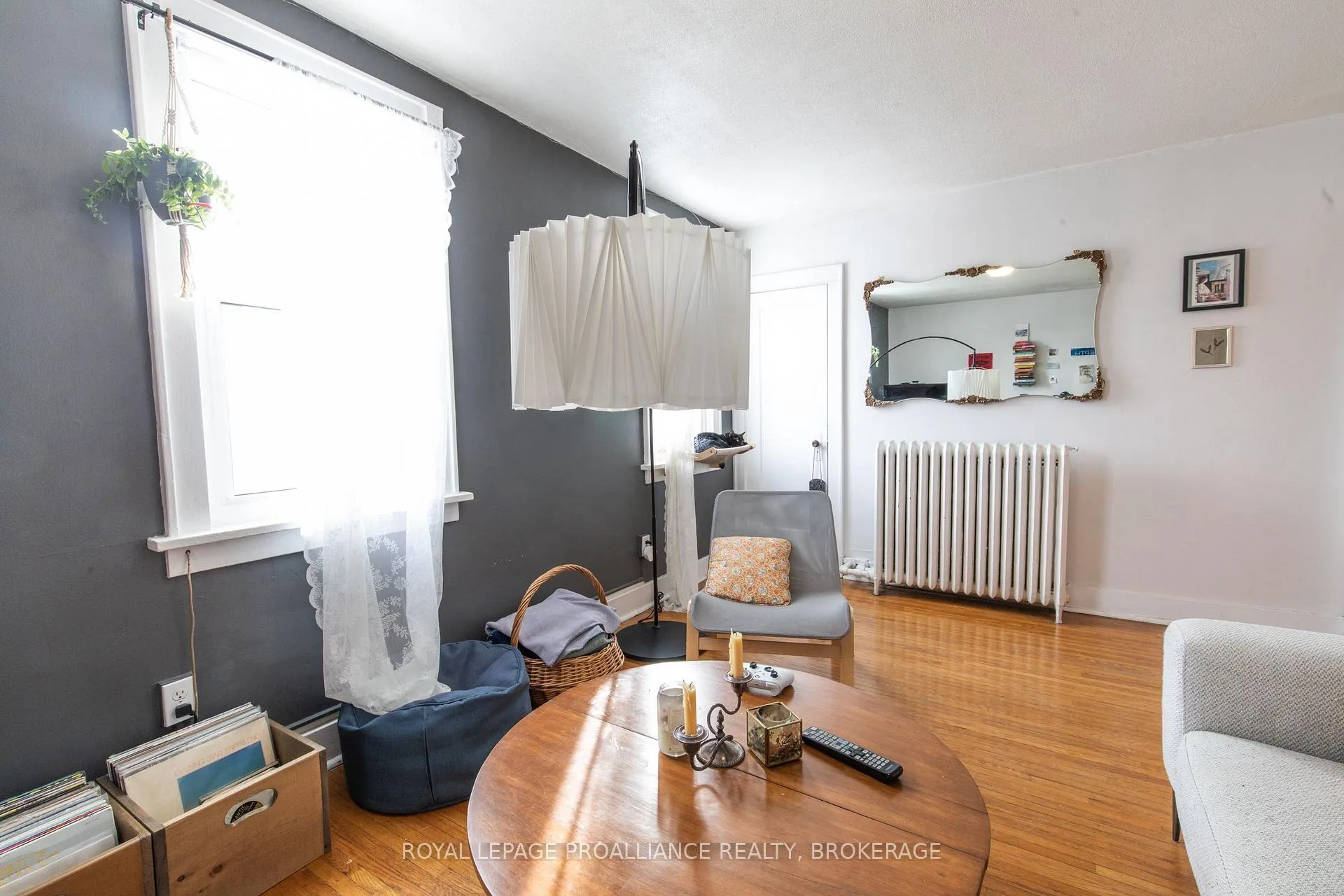 Photo 19 of 512-514 Macdonnell Street, Kingston, East of Sir John A. Blvd — HOMEH