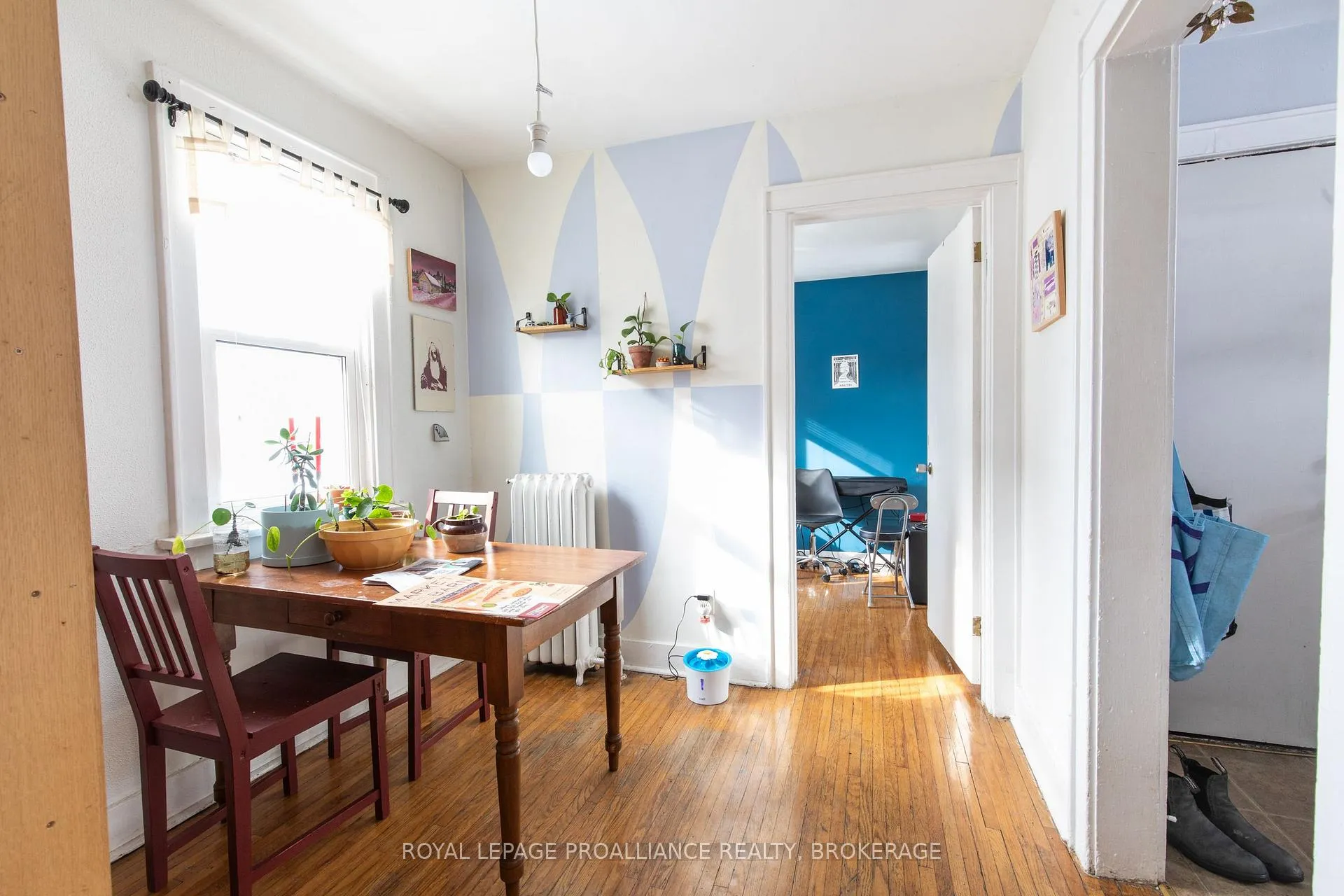Photo 20 of 512-514 Macdonnell Street, Kingston, East of Sir John A. Blvd — HOMEH