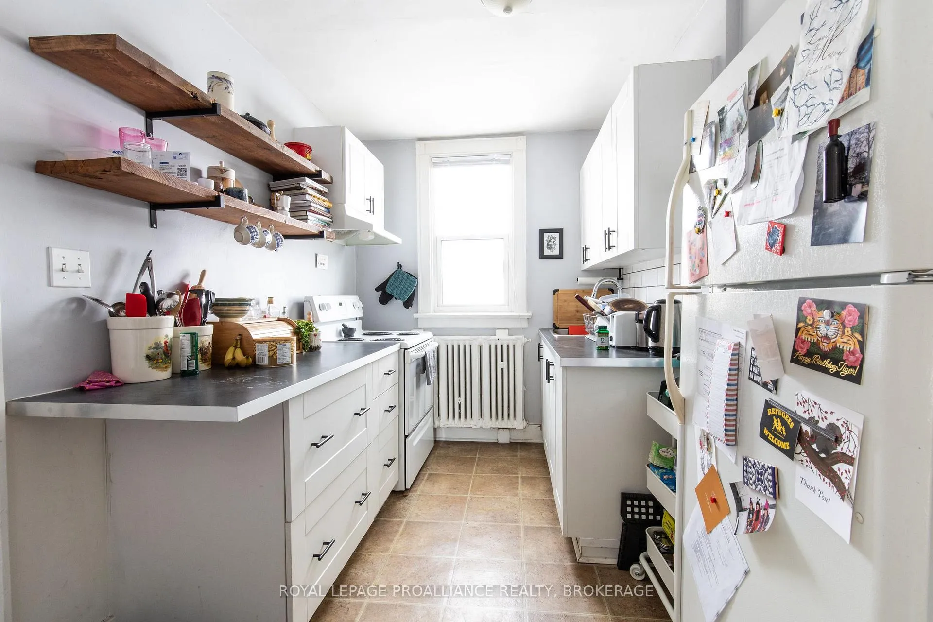 Photo 22 of 512-514 Macdonnell Street, Kingston, East of Sir John A. Blvd — HOMEH