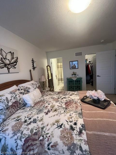 Photo 10 of 12 Watermill Street, Kitchener — HOMEH