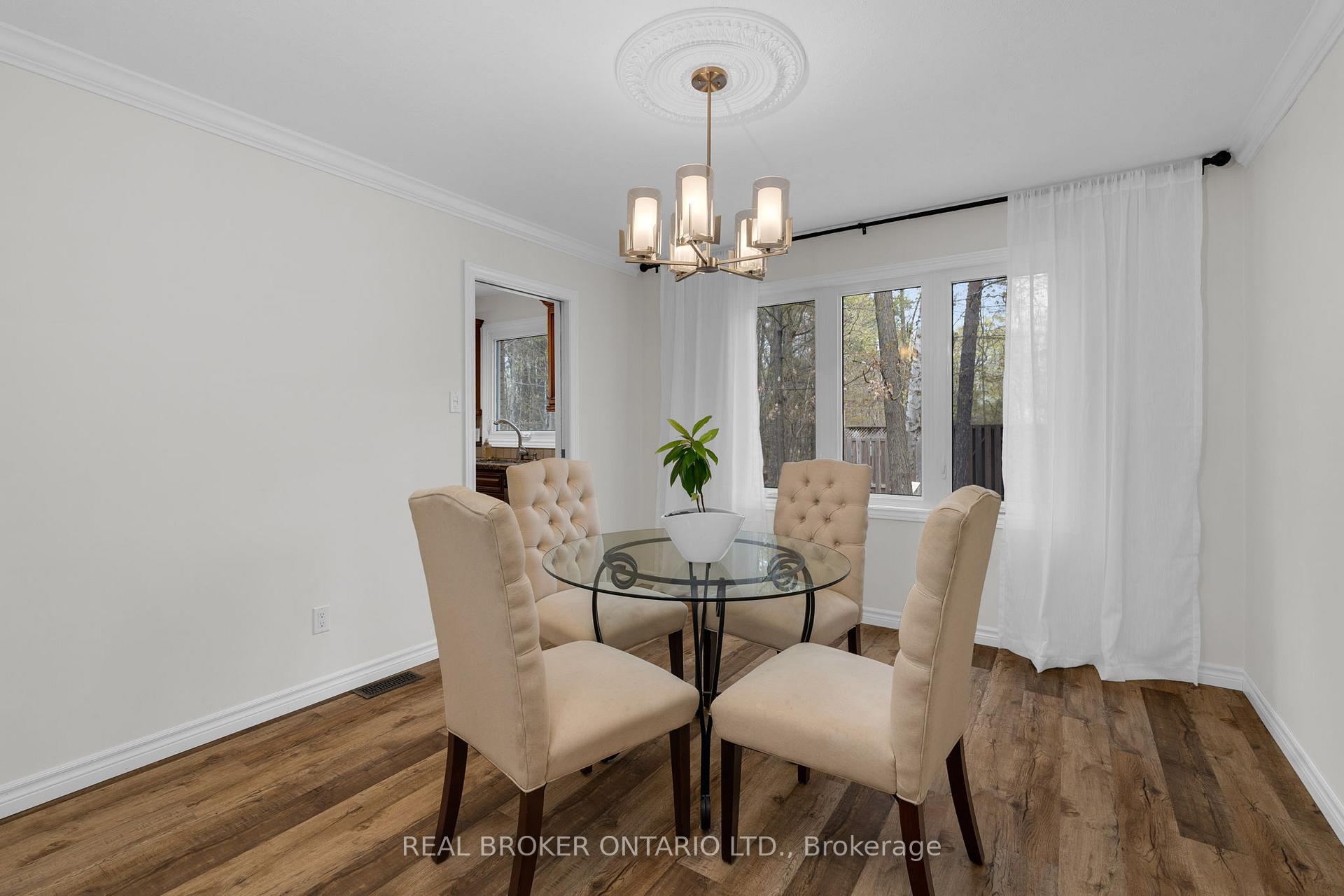 Photo 9 of 3738 Fairway Road, Innisfil, Rural Innisfil — HOMEH
