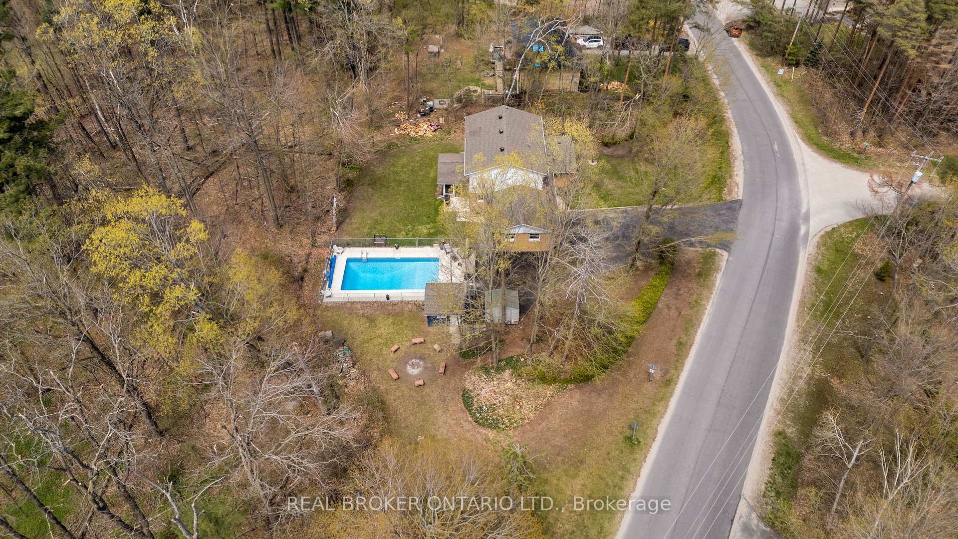 Photo 46 of 3738 Fairway Road, Innisfil, Rural Innisfil — HOMEH