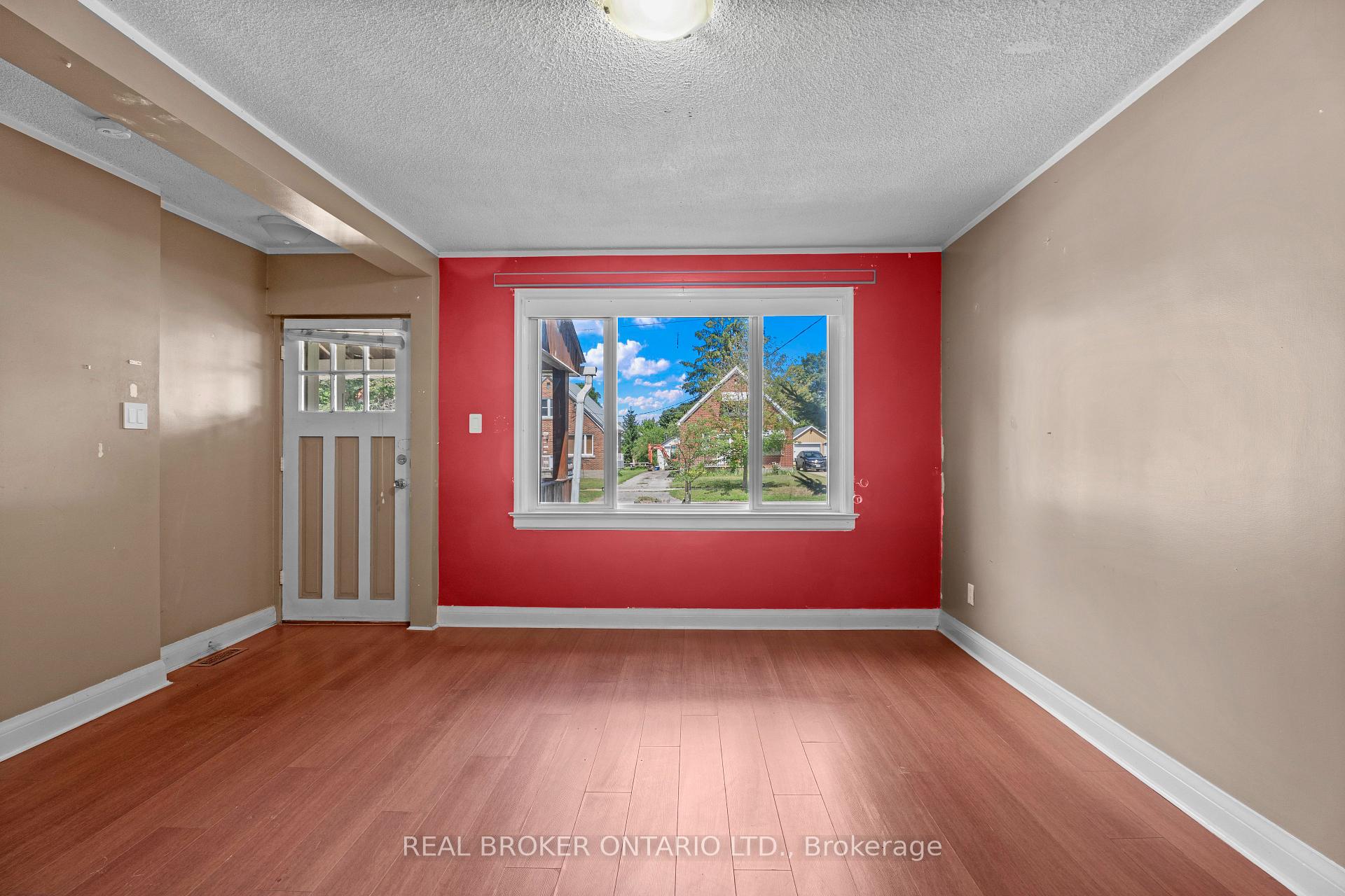 Photo 5 of 55 Birch Avenue, Kitchener — HOMEH