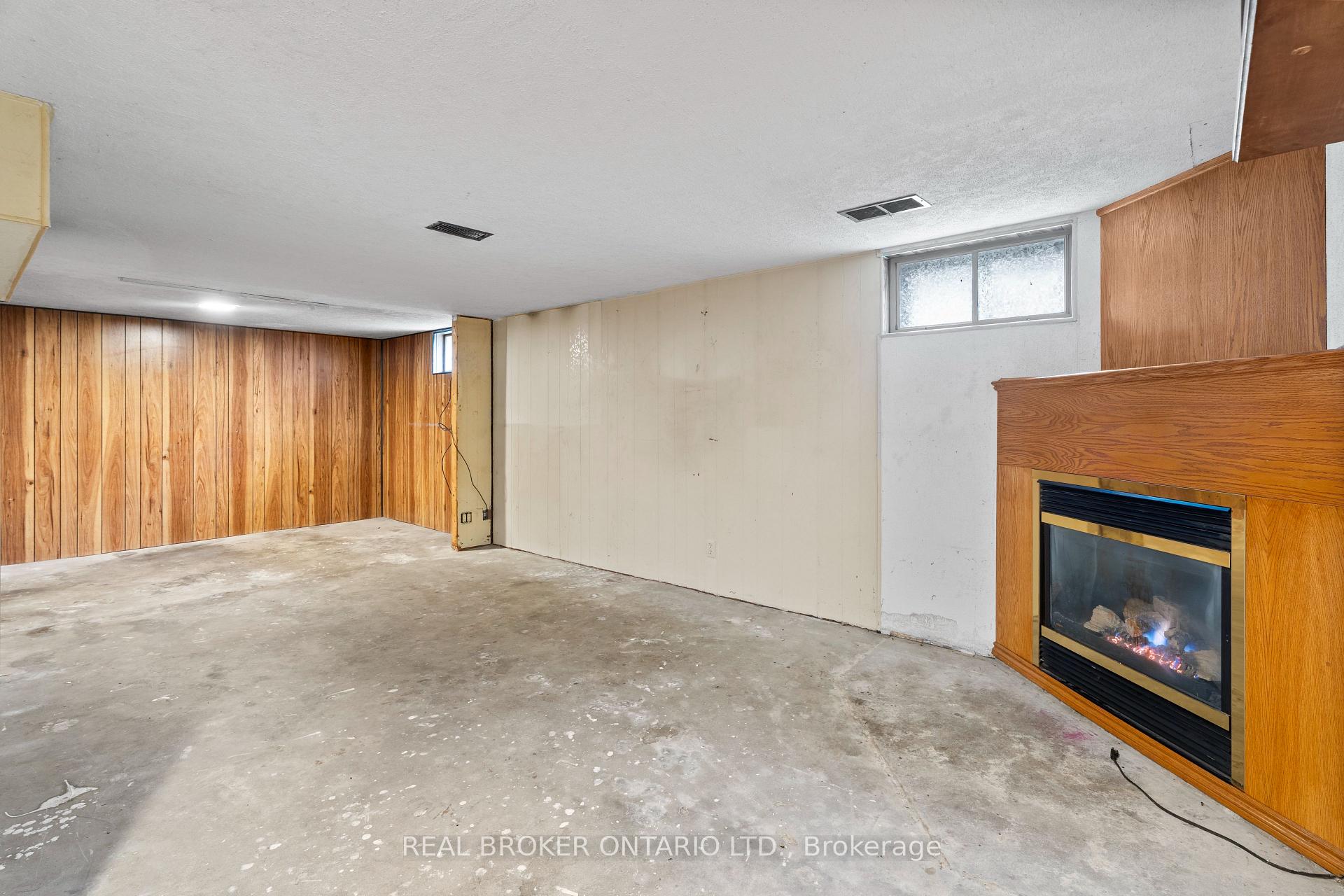 Photo 30 of 55 Birch Avenue, Kitchener — HOMEH
