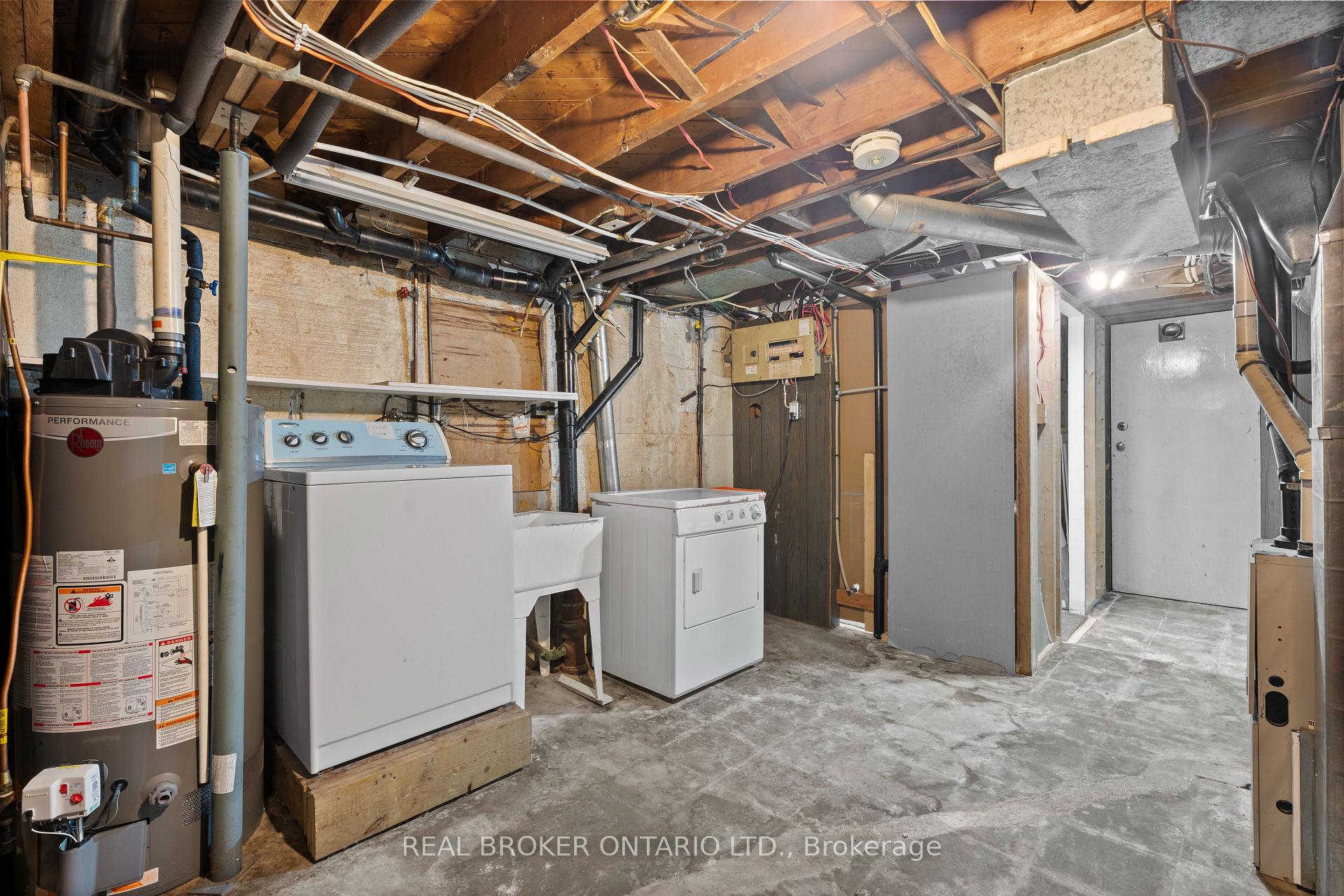 Photo 32 of 55 Birch Avenue, Kitchener — HOMEH