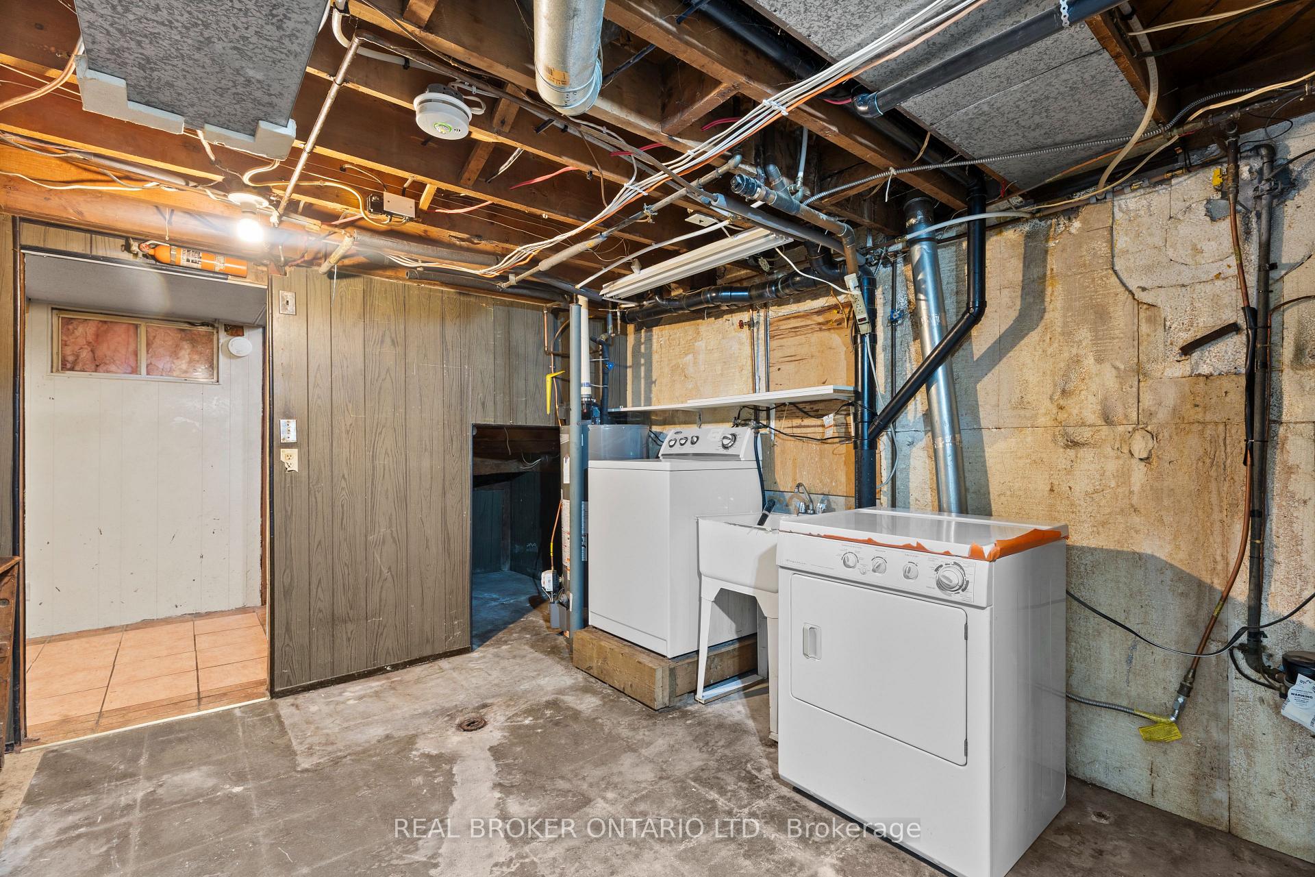 Photo 33 of 55 Birch Avenue, Kitchener — HOMEH