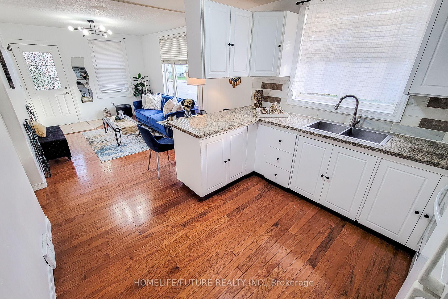 Photo 10 of 117 Harmony Avenue, Hamilton, Homeside — HOMEH