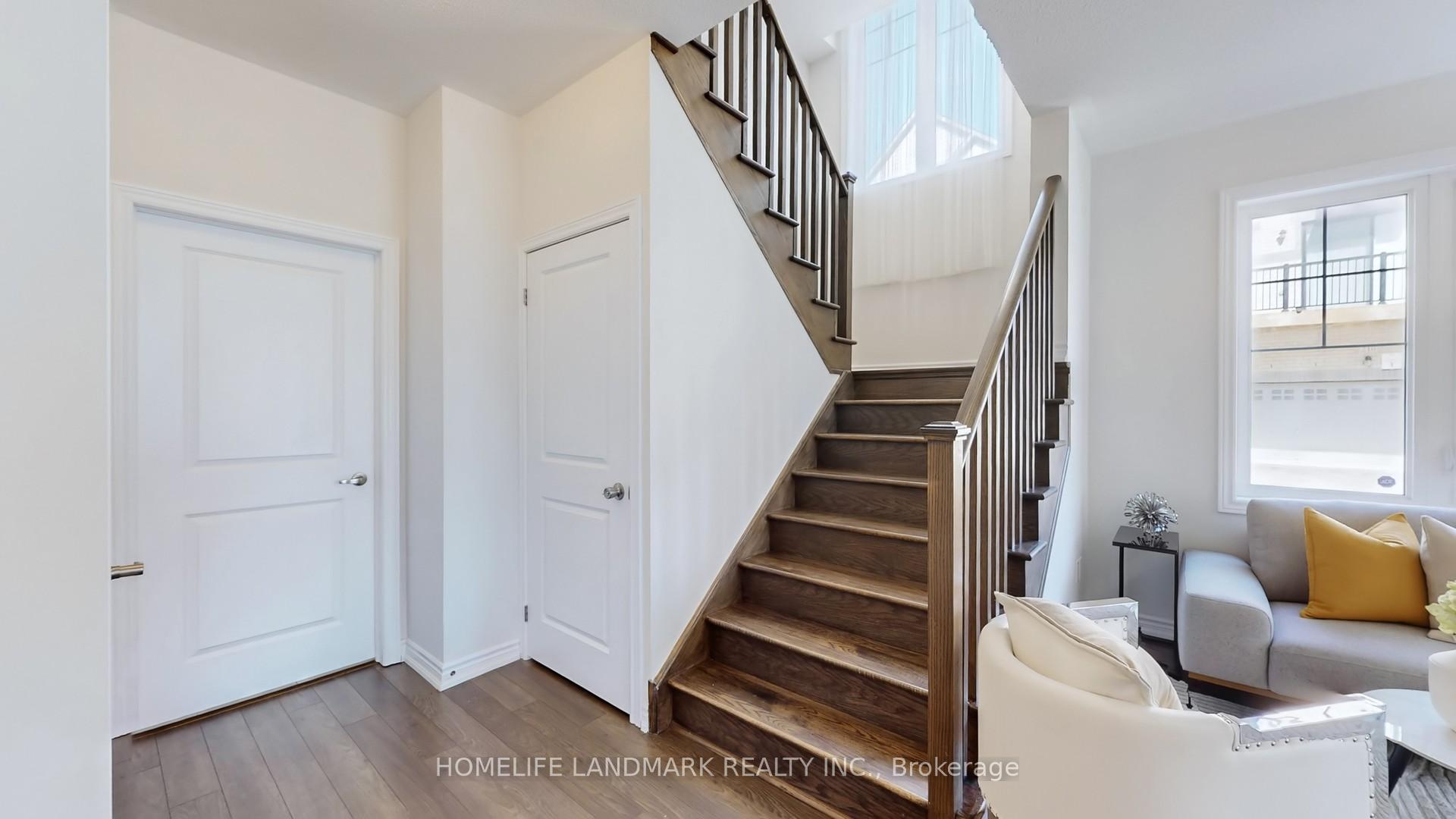 Photo 10 of 44 Robert Joffre Leet Avenue, Markham, Cornell — HOMEH