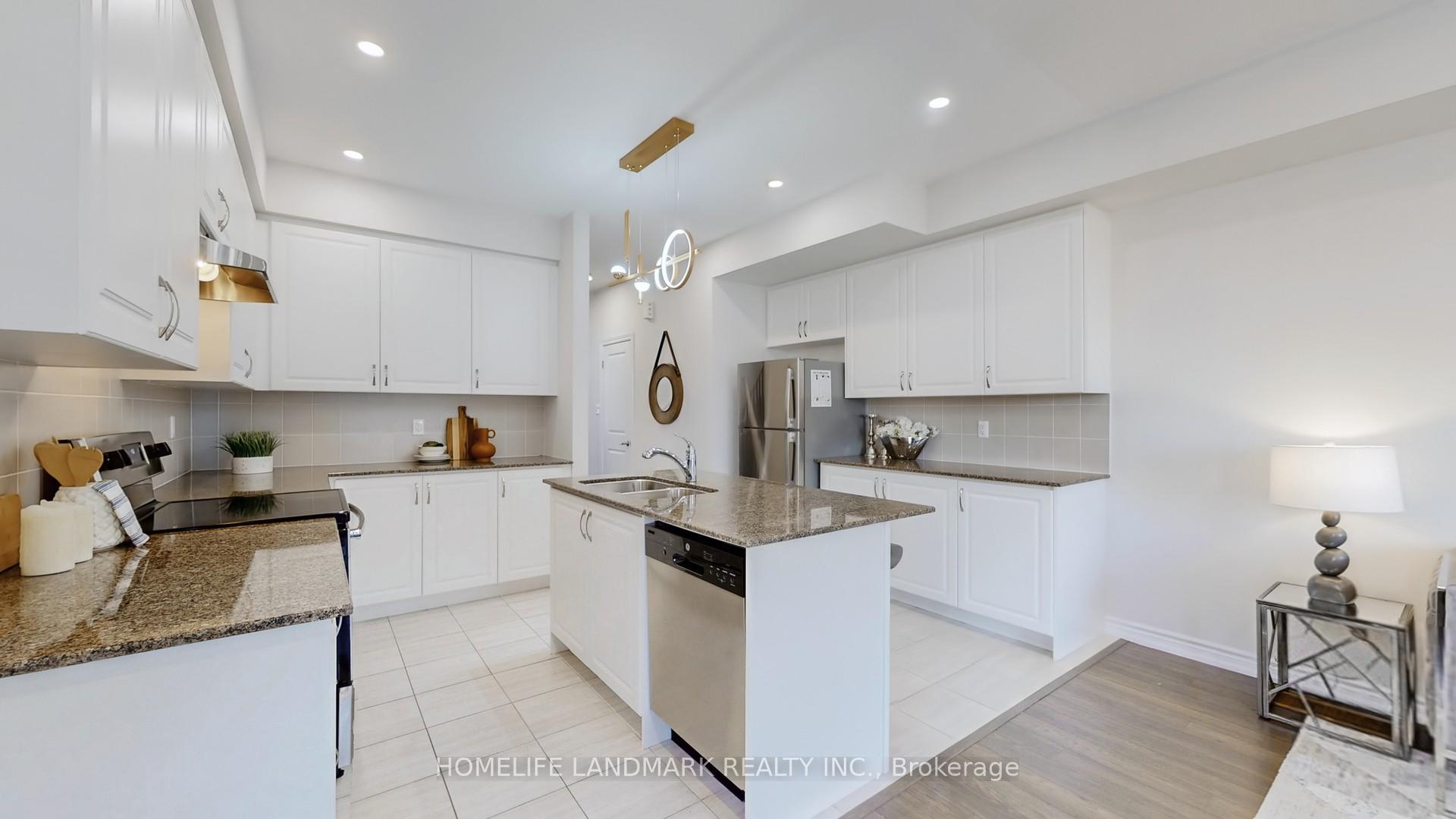 Photo 17 of 44 Robert Joffre Leet Avenue, Markham, Cornell — HOMEH