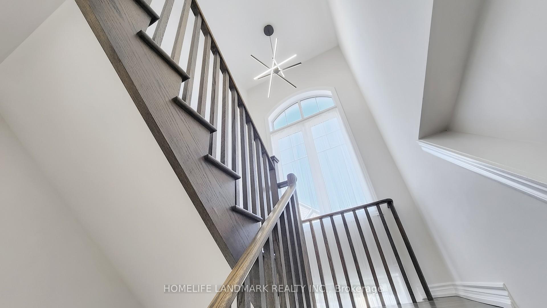 Photo 28 of 44 Robert Joffre Leet Avenue, Markham, Cornell — HOMEH