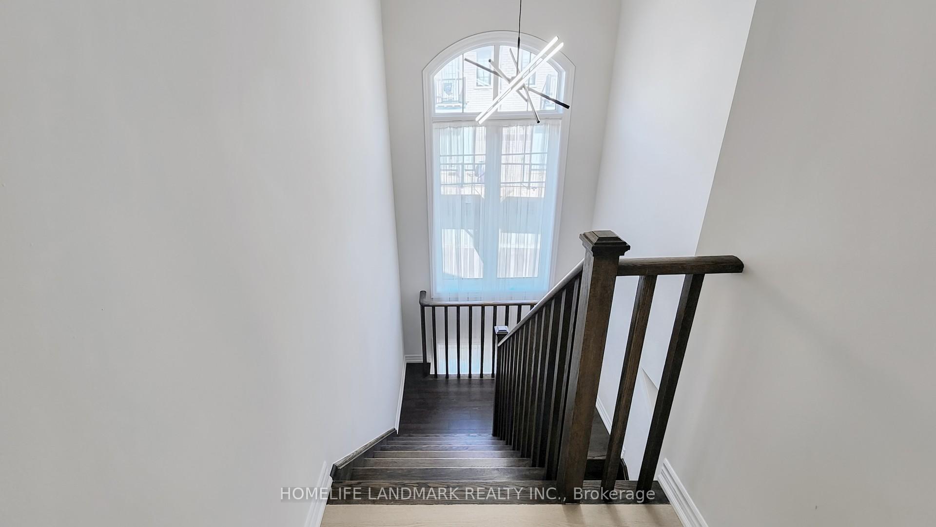 Photo 29 of 44 Robert Joffre Leet Avenue, Markham, Cornell — HOMEH