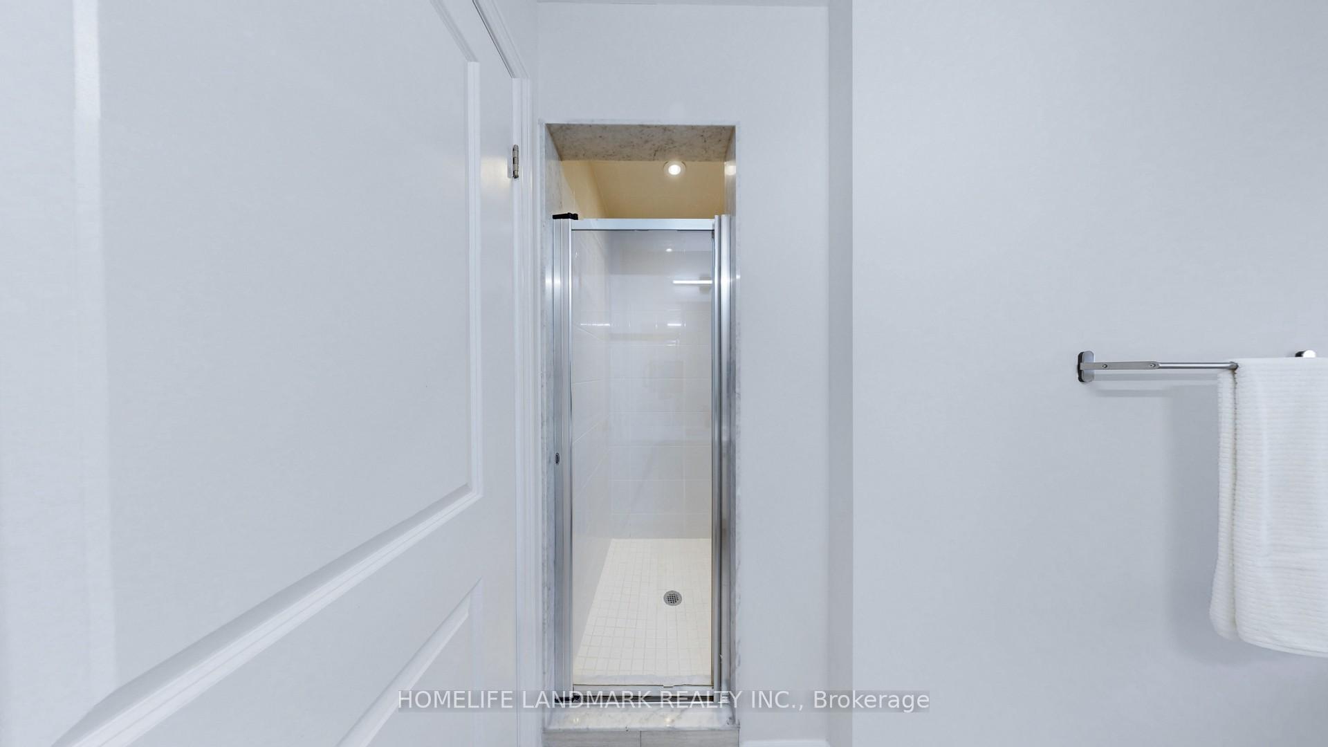 Photo 37 of 44 Robert Joffre Leet Avenue, Markham, Cornell — HOMEH