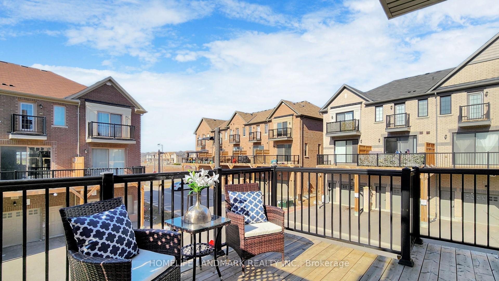 Photo 45 of 44 Robert Joffre Leet Avenue, Markham, Cornell — HOMEH