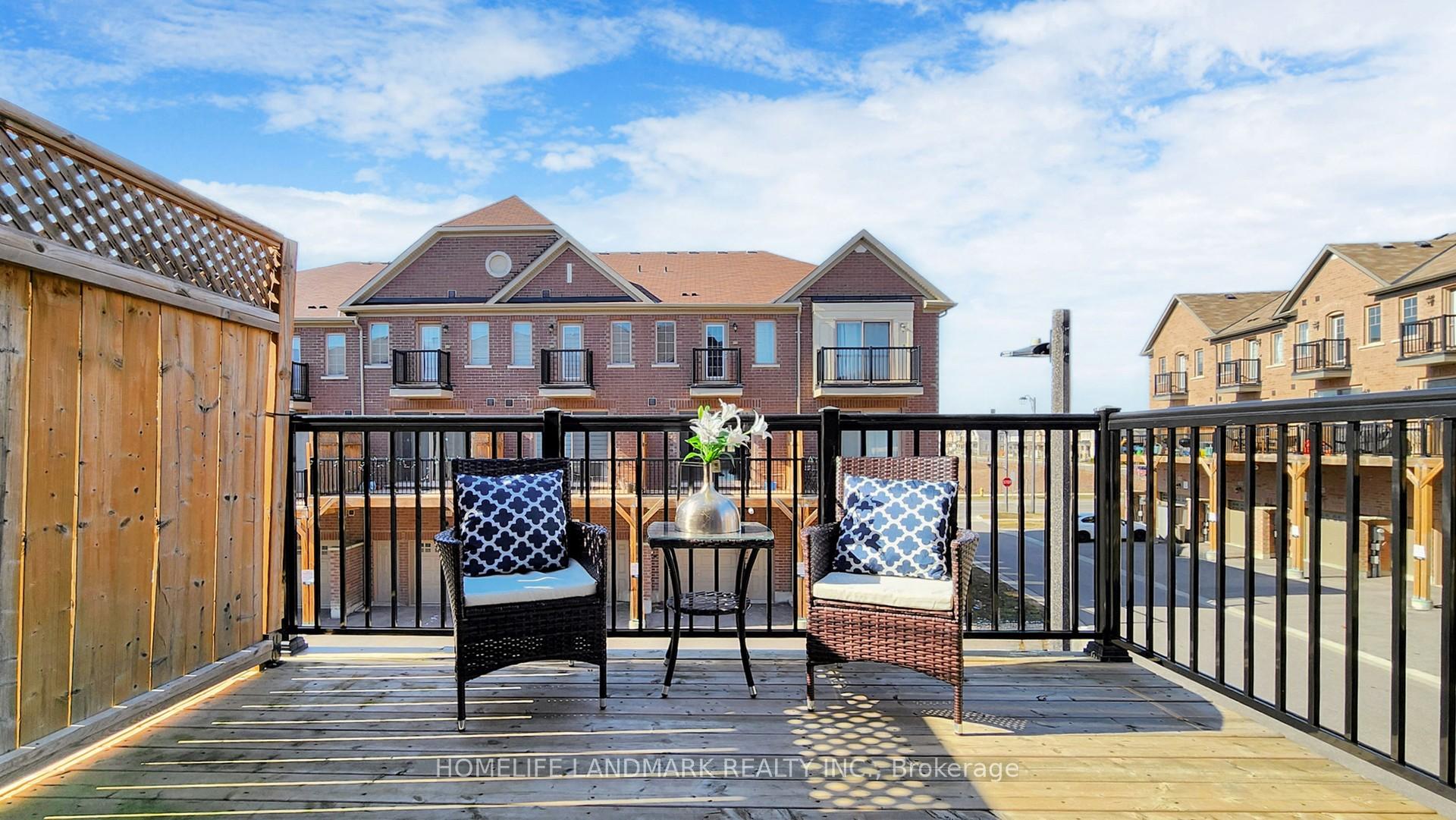 Photo 46 of 44 Robert Joffre Leet Avenue, Markham, Cornell — HOMEH