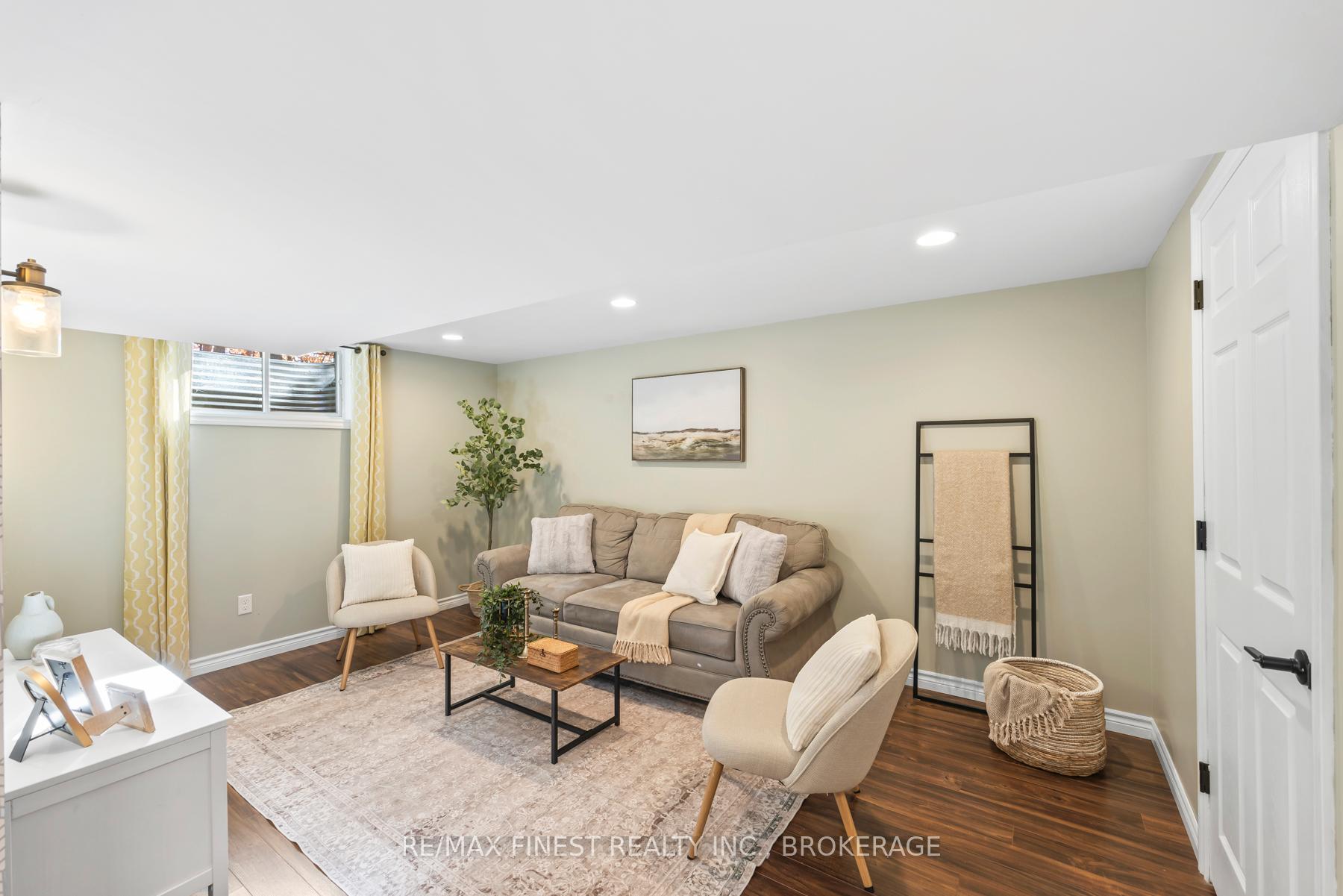 Photo 37 of 9 Beagle Court, Kingston, North of Taylor-Kidd Blvd — HOMEH